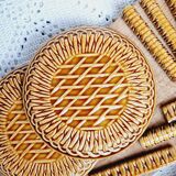 Set of 2 bottle mats and 11 Gien knife holders