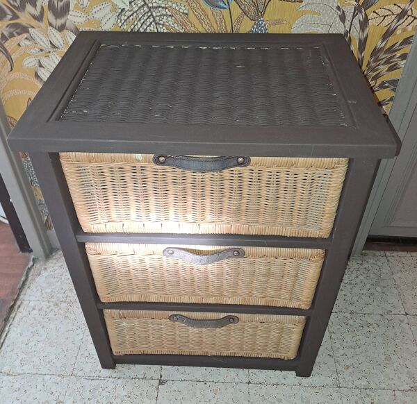 Meuble rangement en bois et osier France 1980 / en bois repeint marron foncé et 3 tiroirs en osier