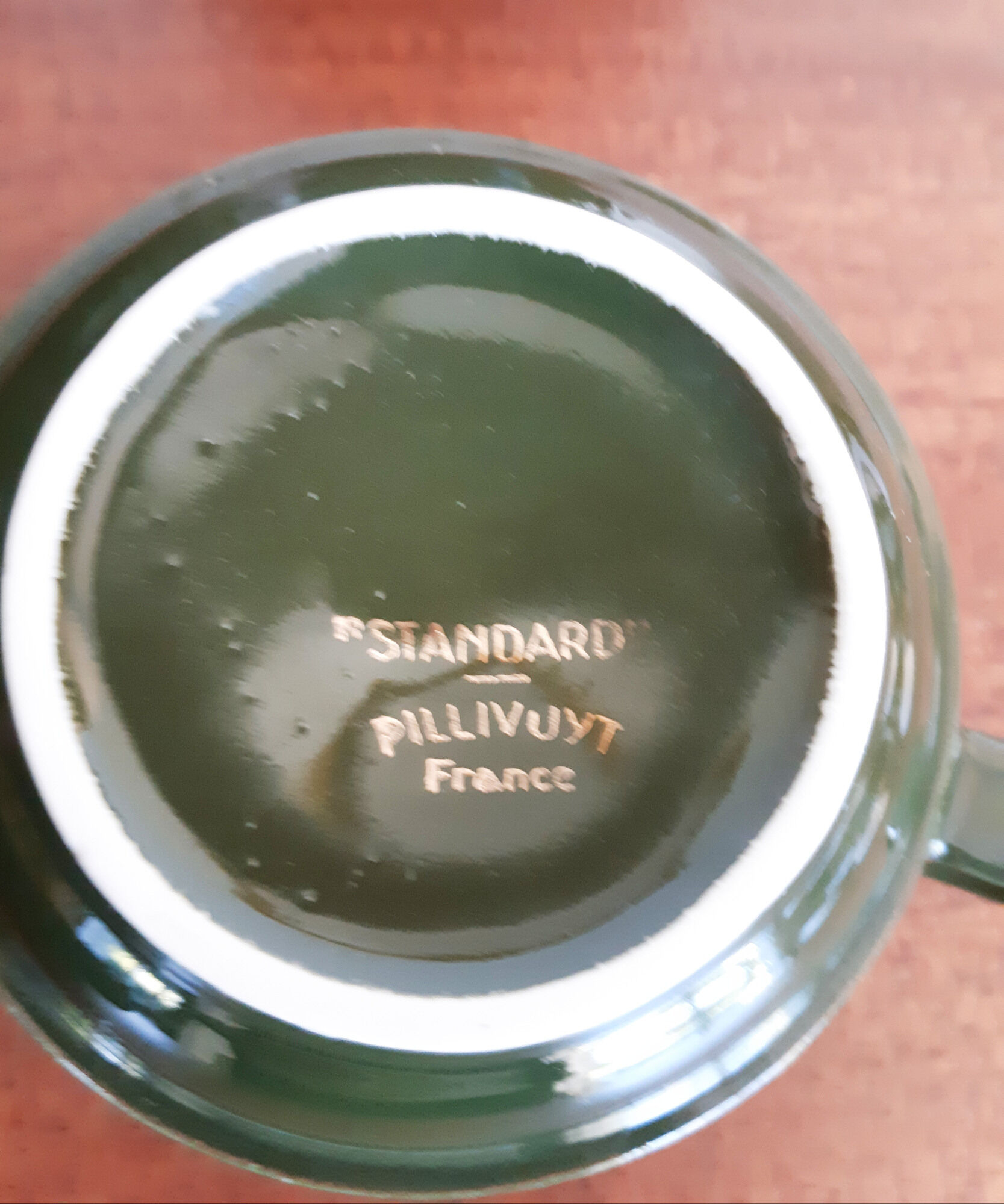 Green bistro coffee cups, and Pilluivit gold (10), porcelain, vintage