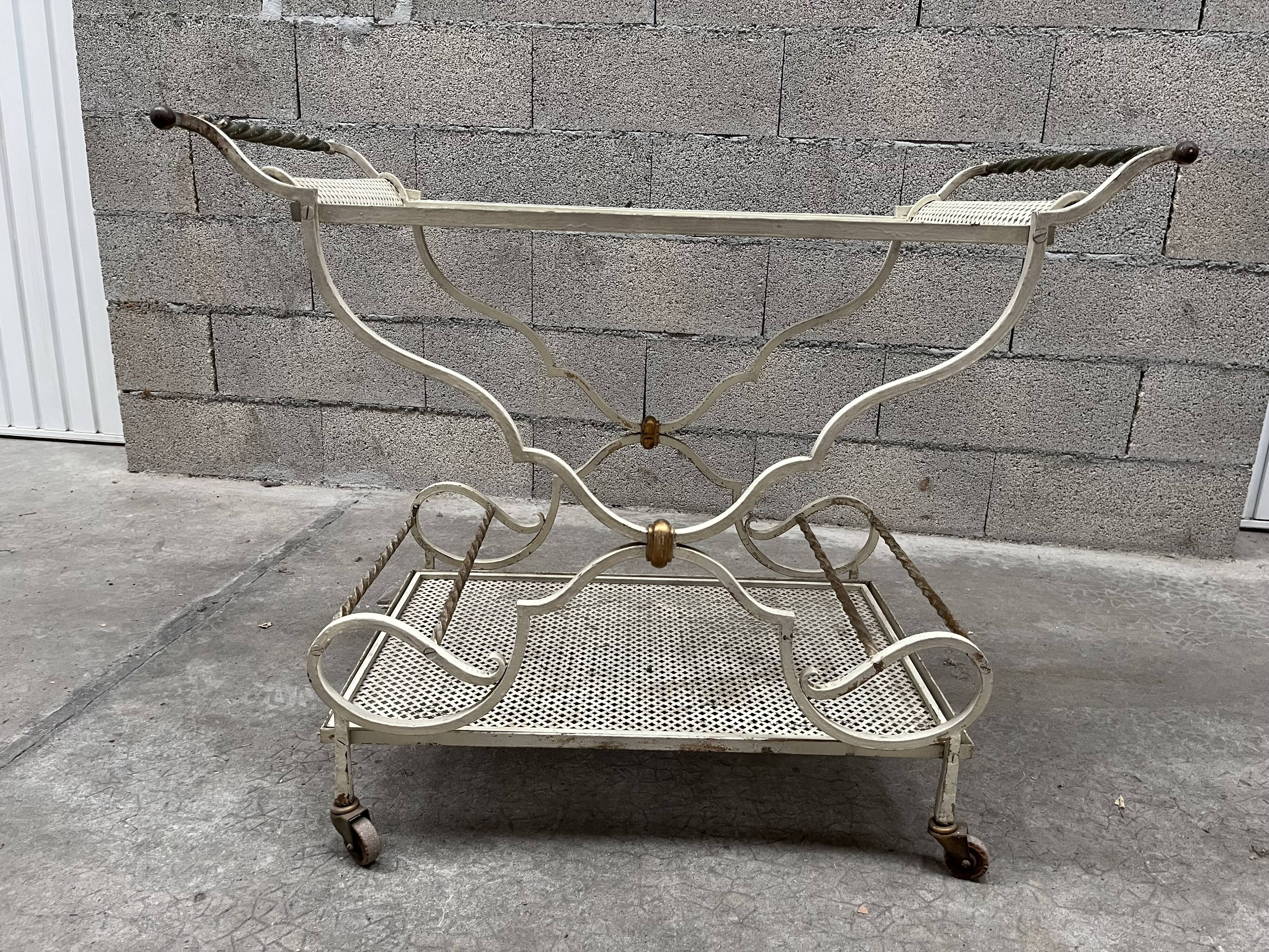 Service in wrought iron of the 60s