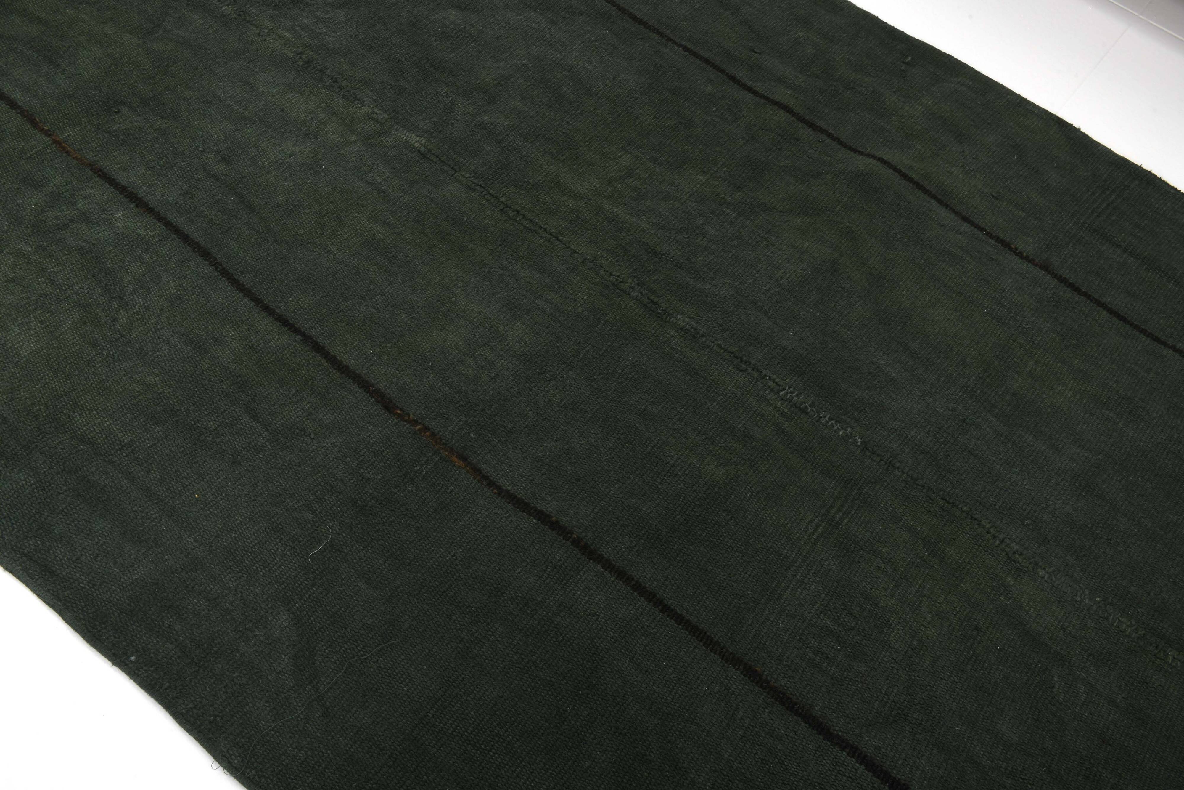 4x5 Dark Green & Black Kilim Rug, 138x150Cm
