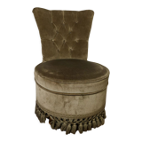 Vintage armchair in green color