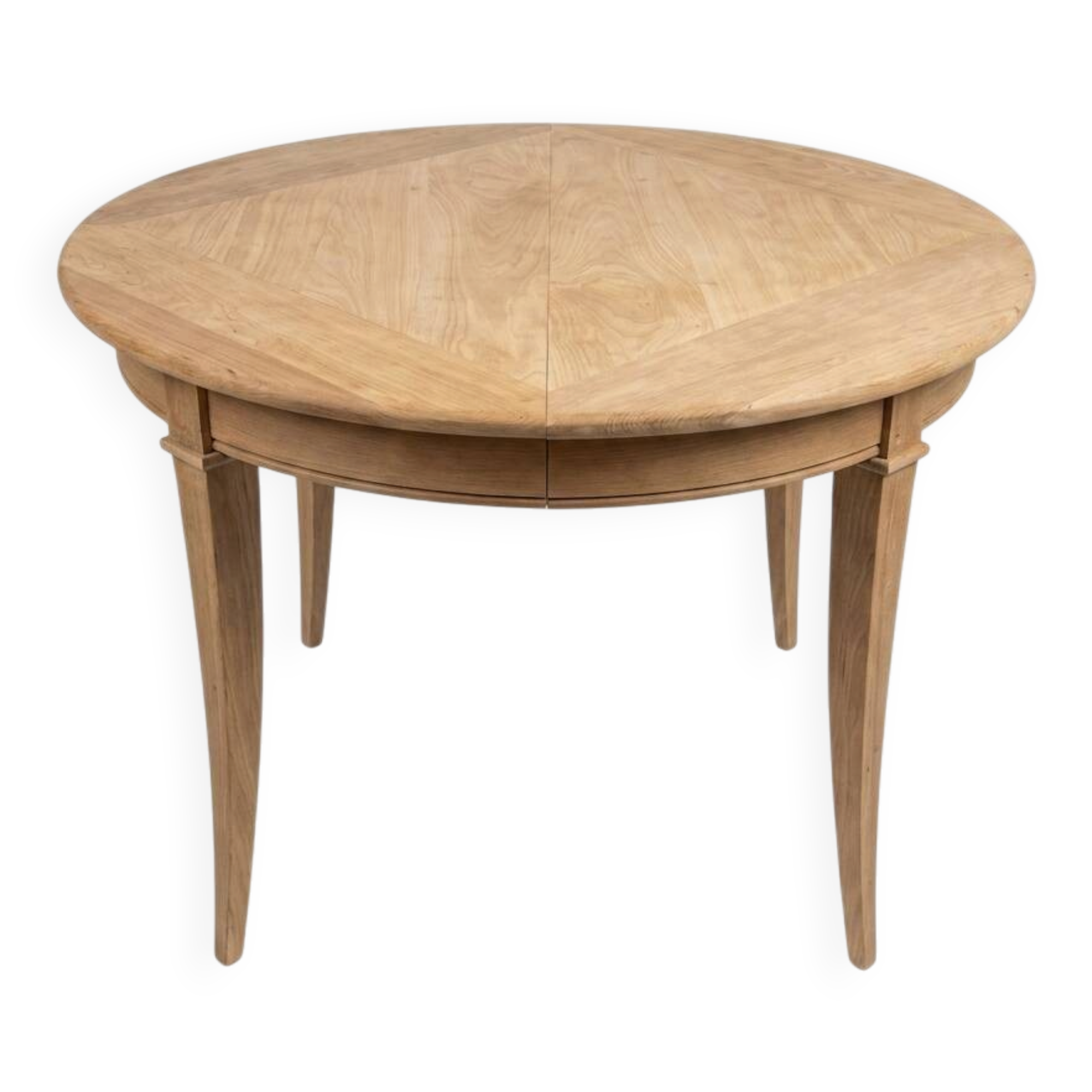 Extendable table in cherry wood