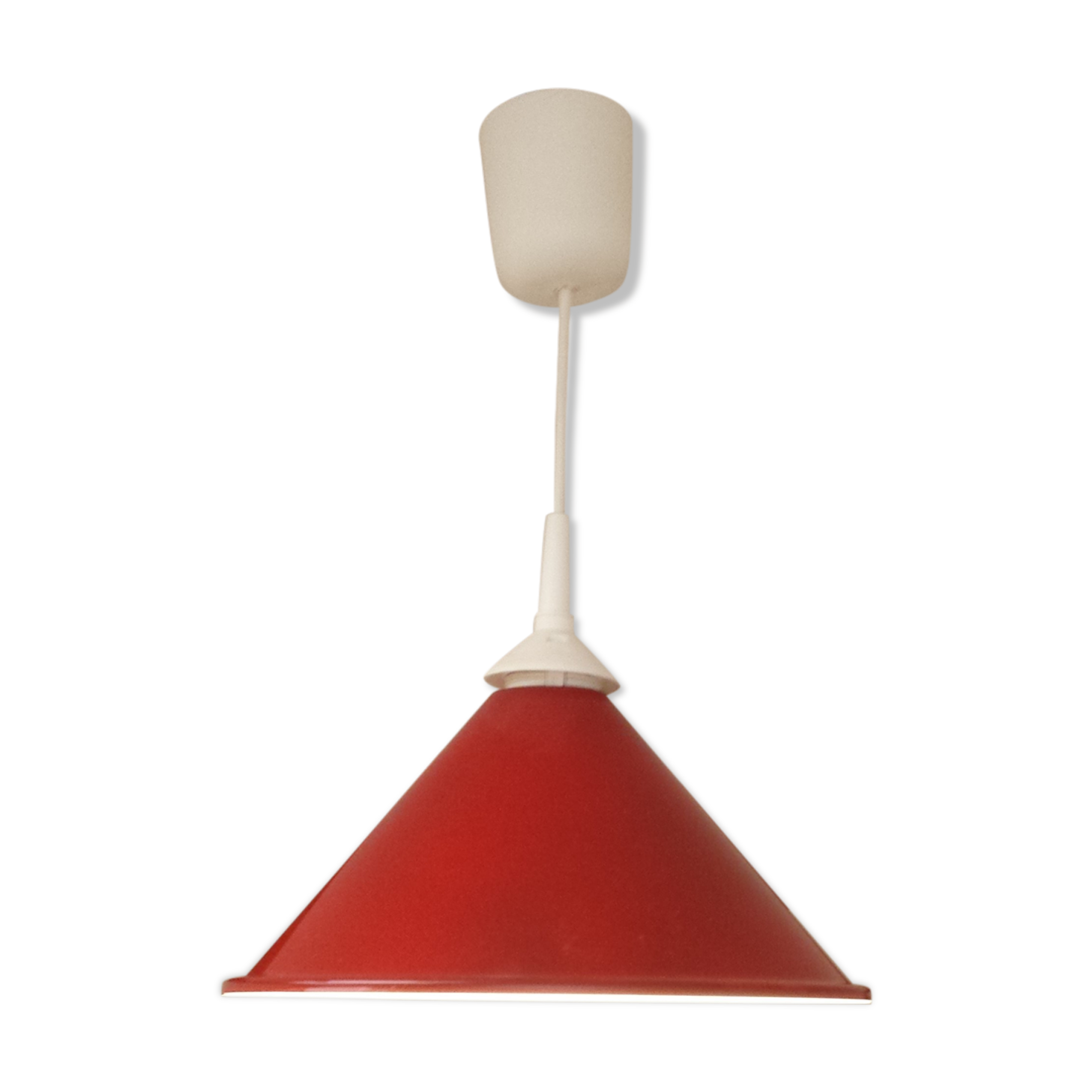 red metal suspensions