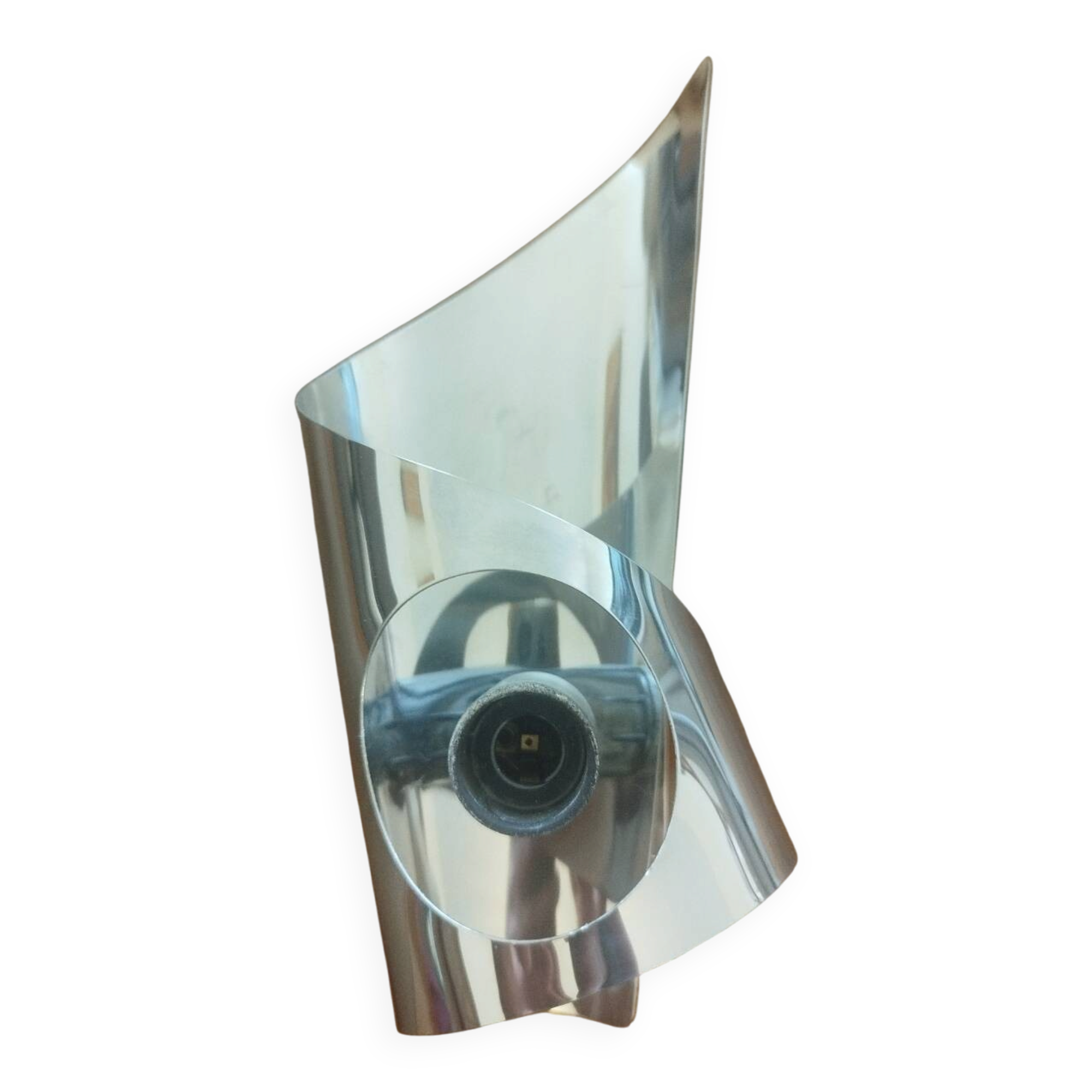 Vintage futuristic wall lamp in chrome sheet metal, space age 70s 80s.
