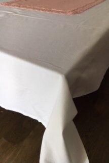 Ensemble 4 nappes et surnappes  brodées