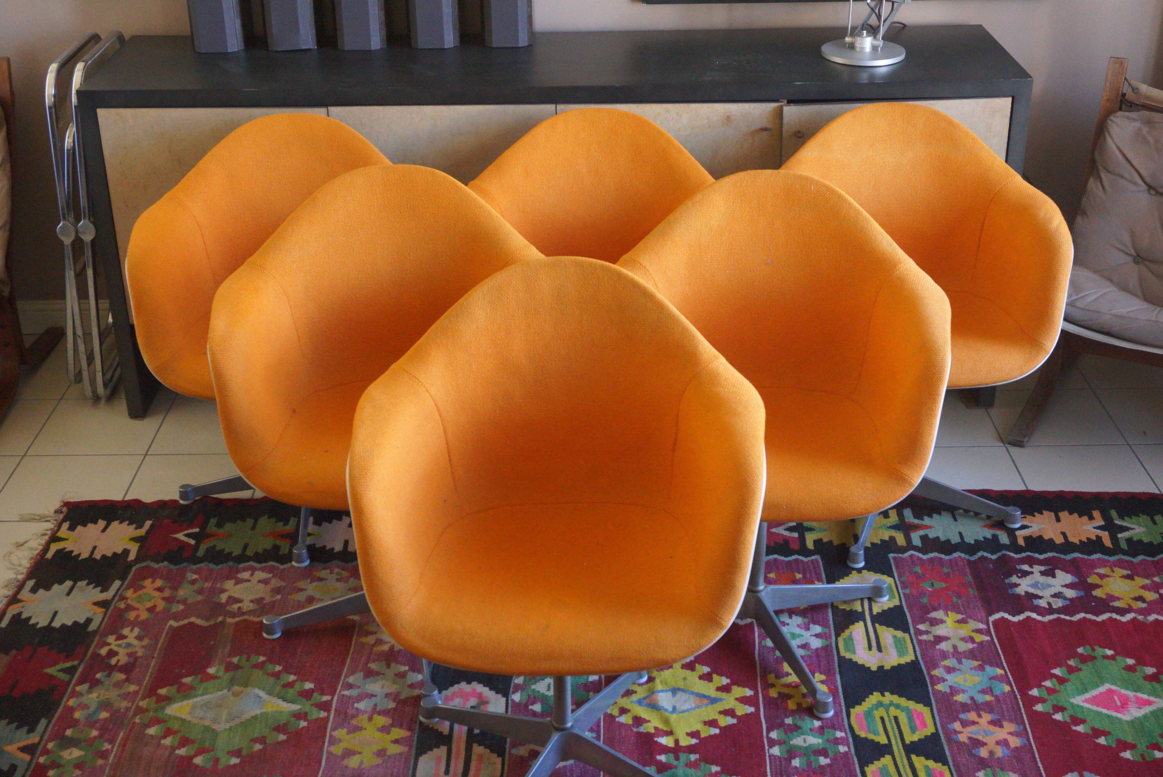 Set of 6 armchairs by Ray & Charles Eames for Herman Miller