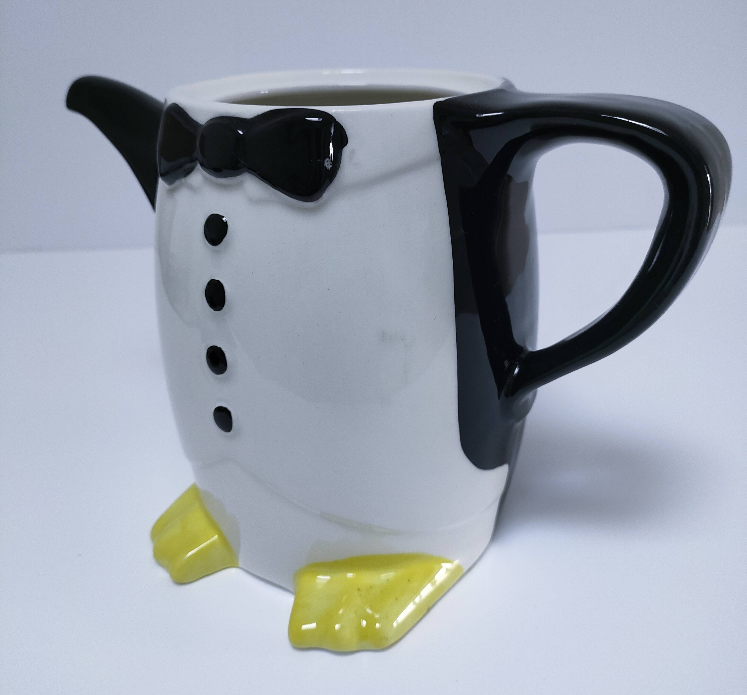 penguin teapot earthenware stamped 70s