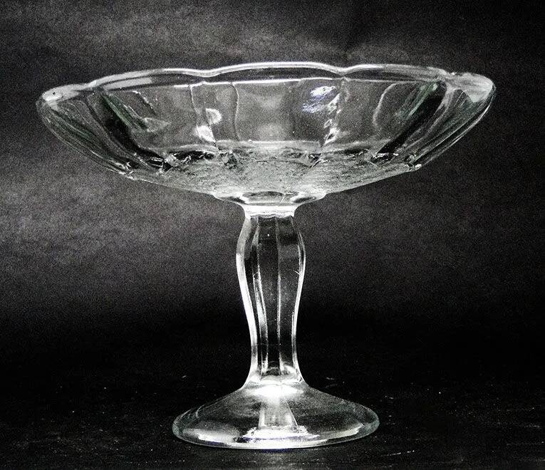 D7U Huta Hortensja cake stand