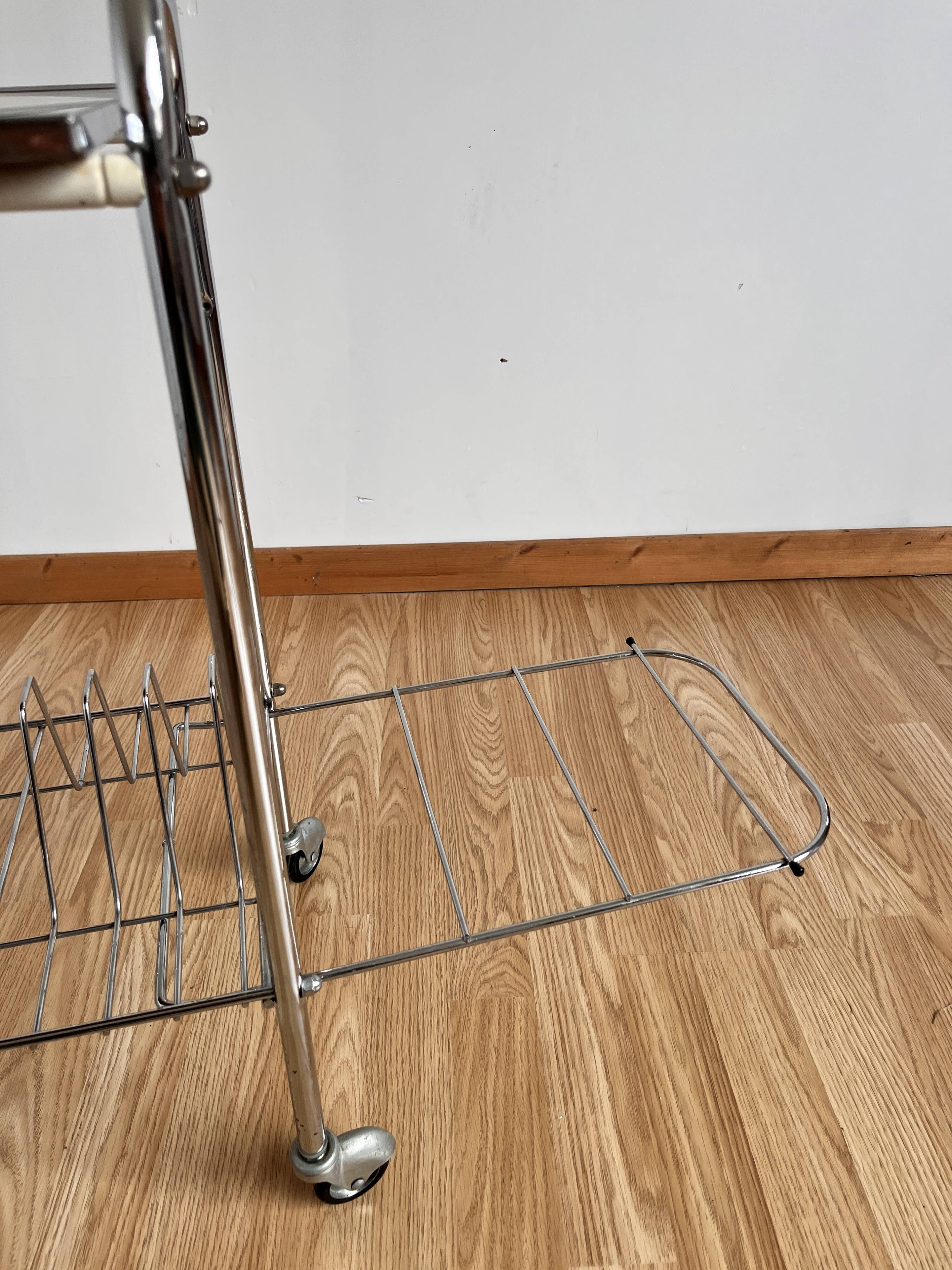 Vinyl serving cart