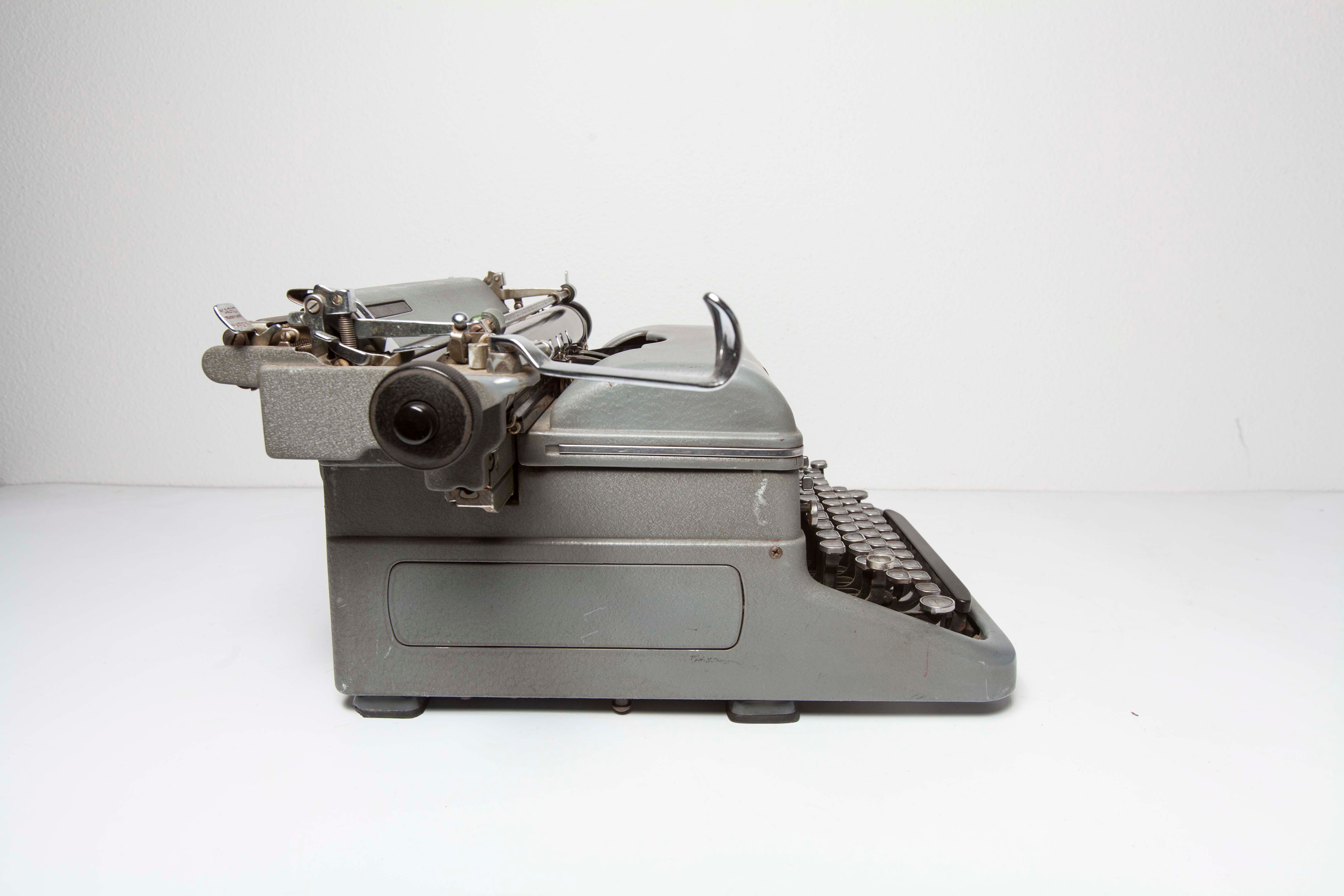 Royal Typewriter 1950 USA
