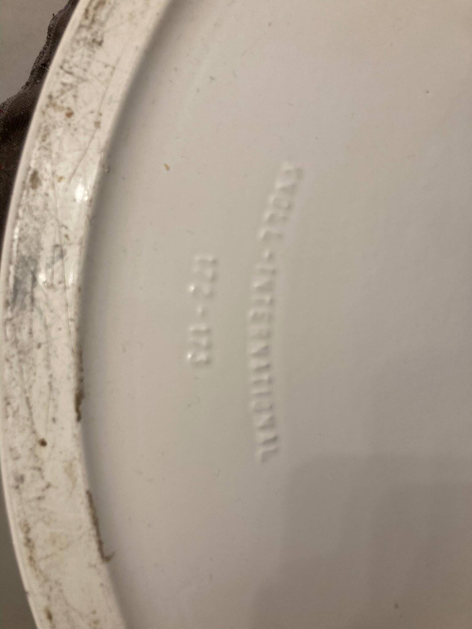 KNOLL TABLE SAARINEN MODEL WHITE