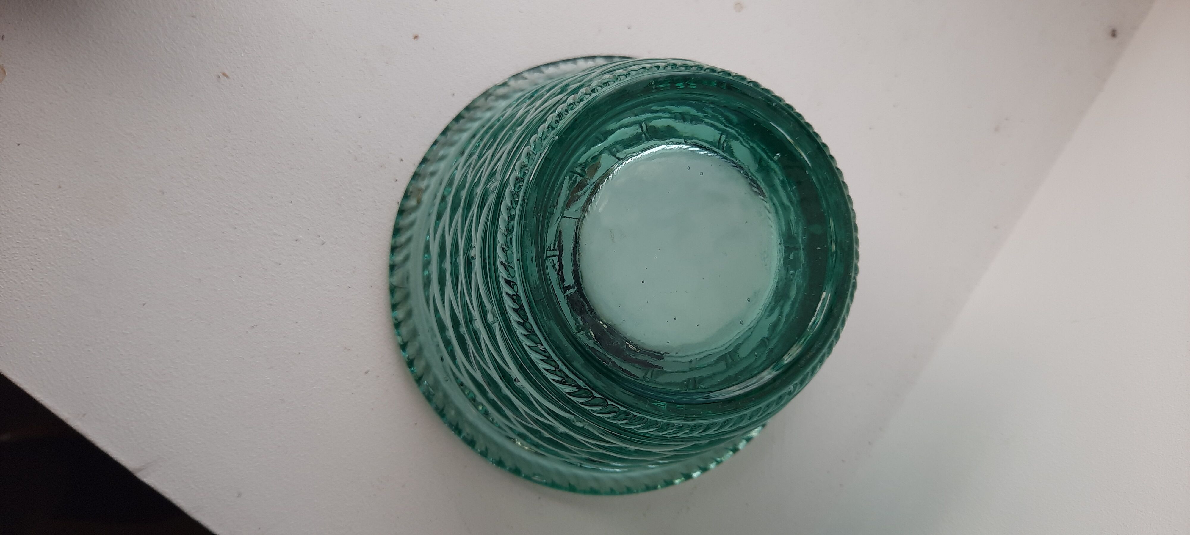 Rattan glass flower pot