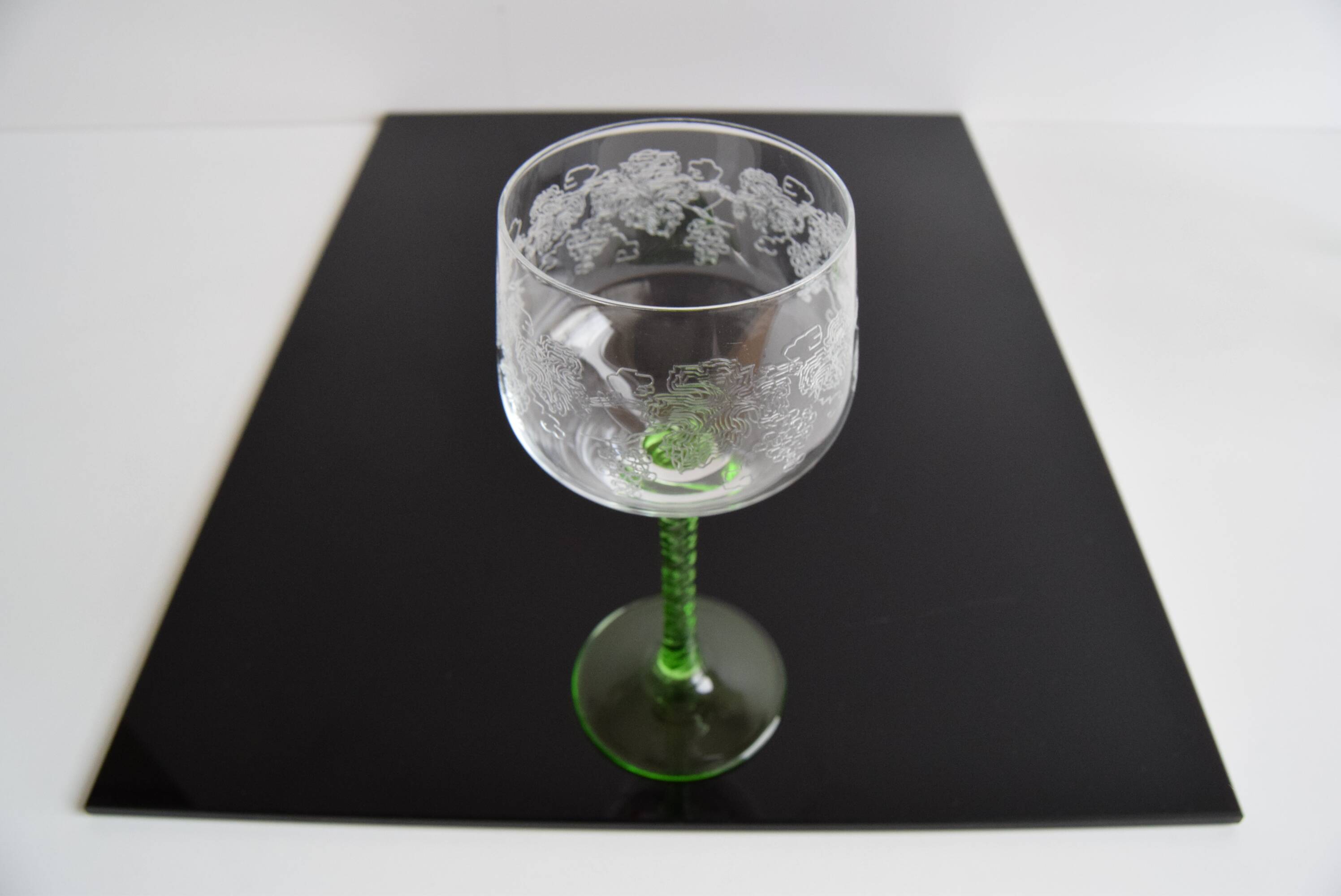 Set of six vintage stemmed glasses, 1960s.