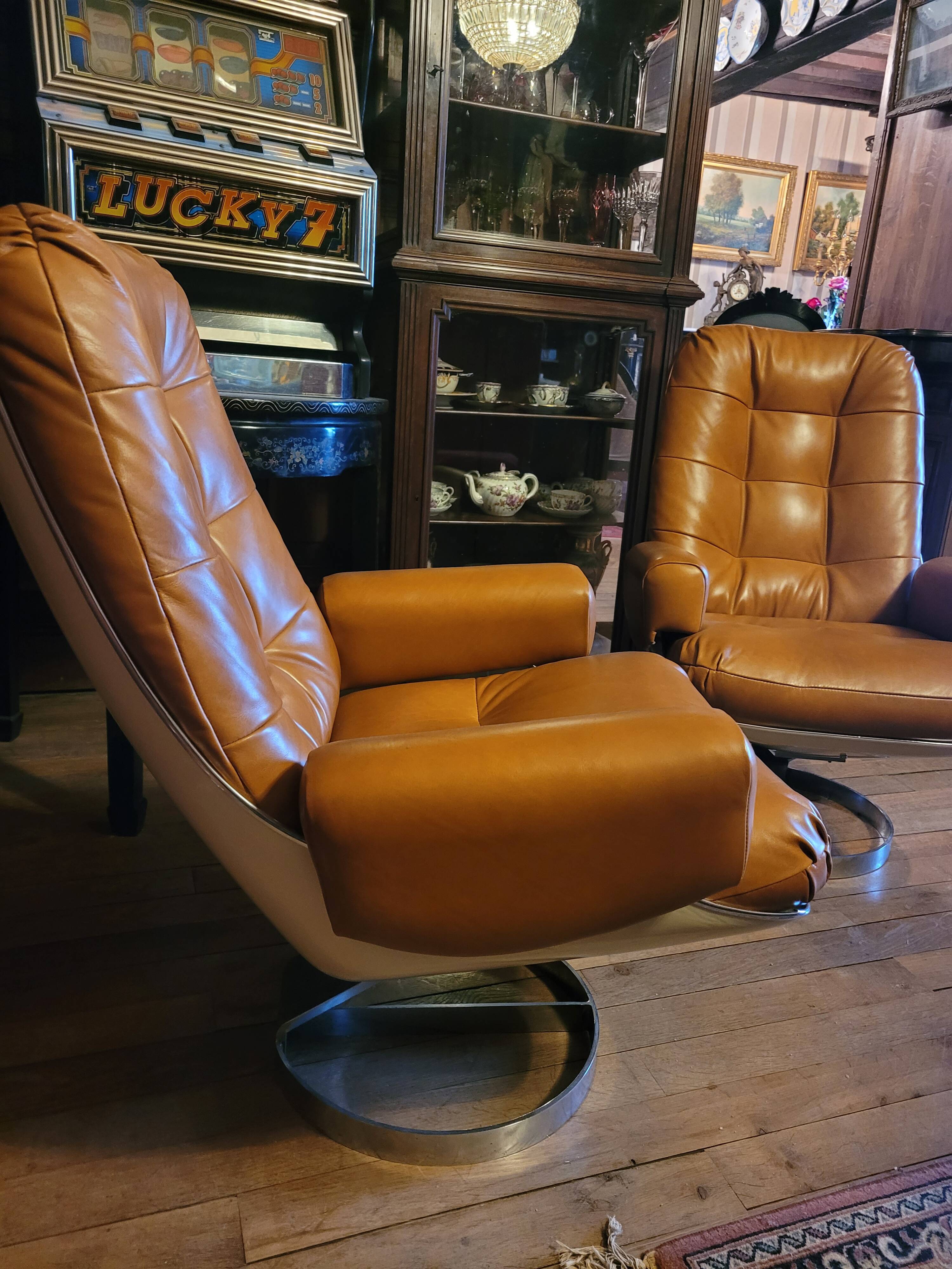 Pair of 70s armchairs