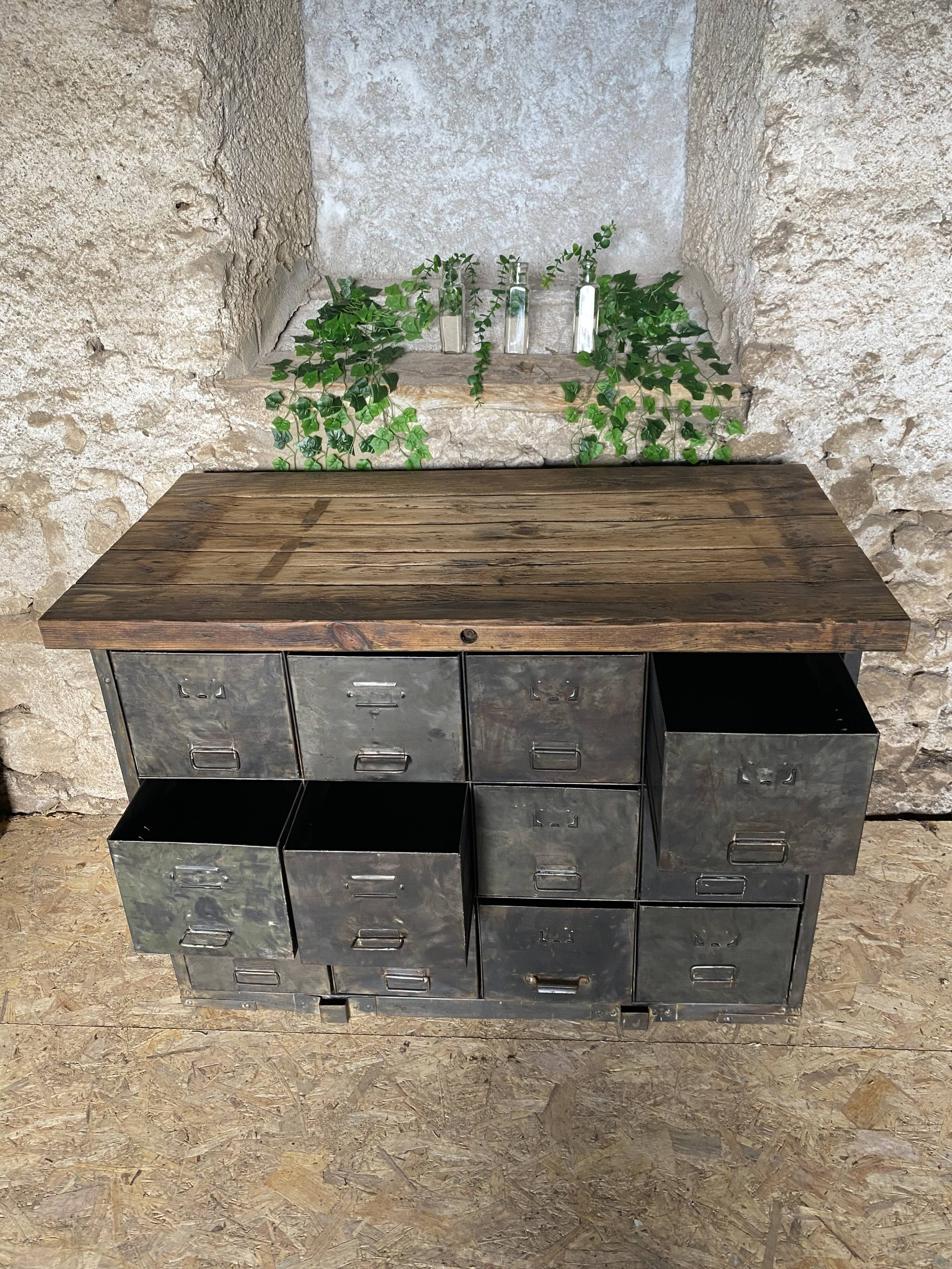 Metal and wood drawer unit