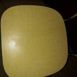 Paire de chaises en formica jaune  vintage