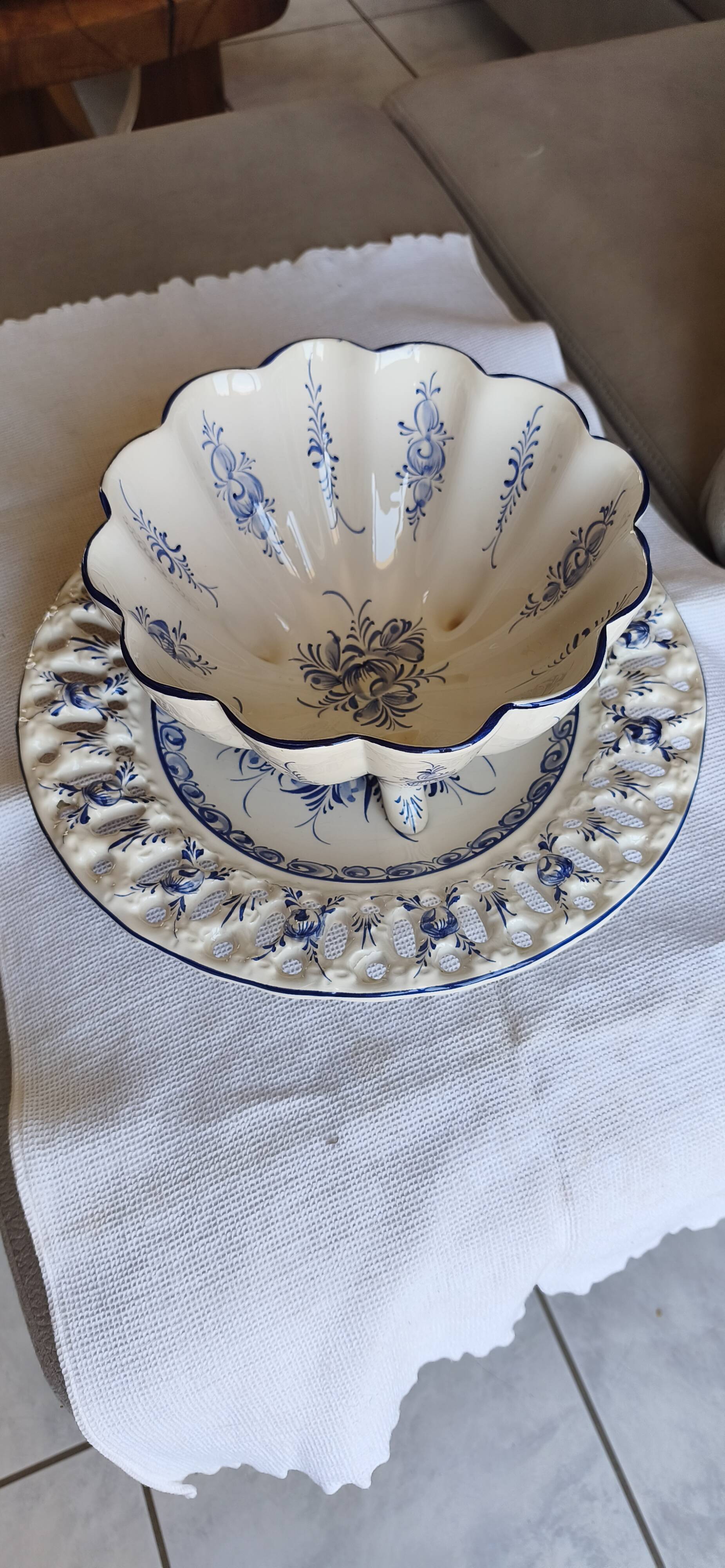 PORTUGUESE PORCELAIN / HAND-PAINTED BOWL AND FOOTED DISH