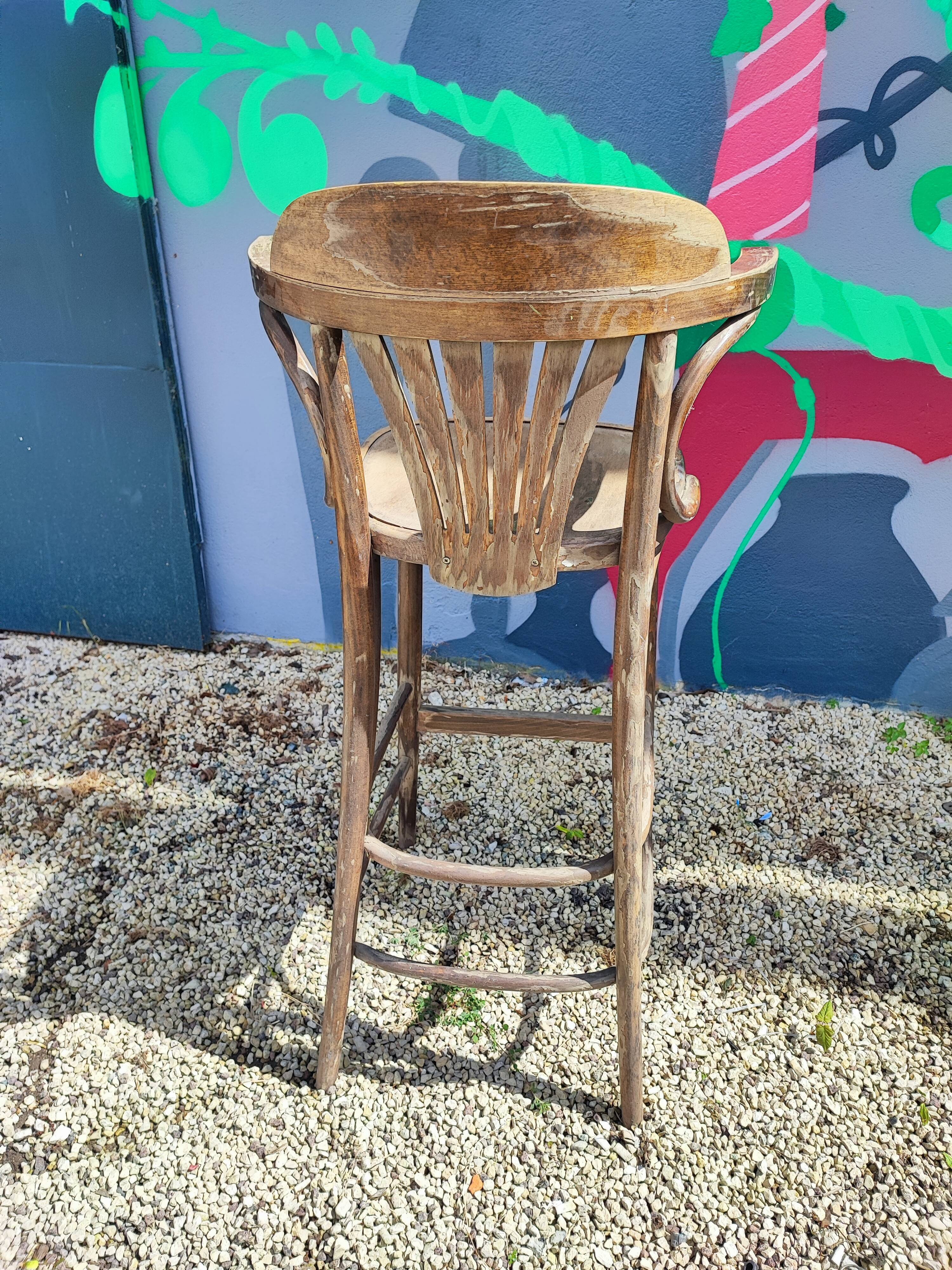 Tabouret de bar en bois courbé