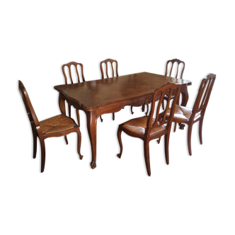 Table de salle à manger avec 6 chaises en noyer