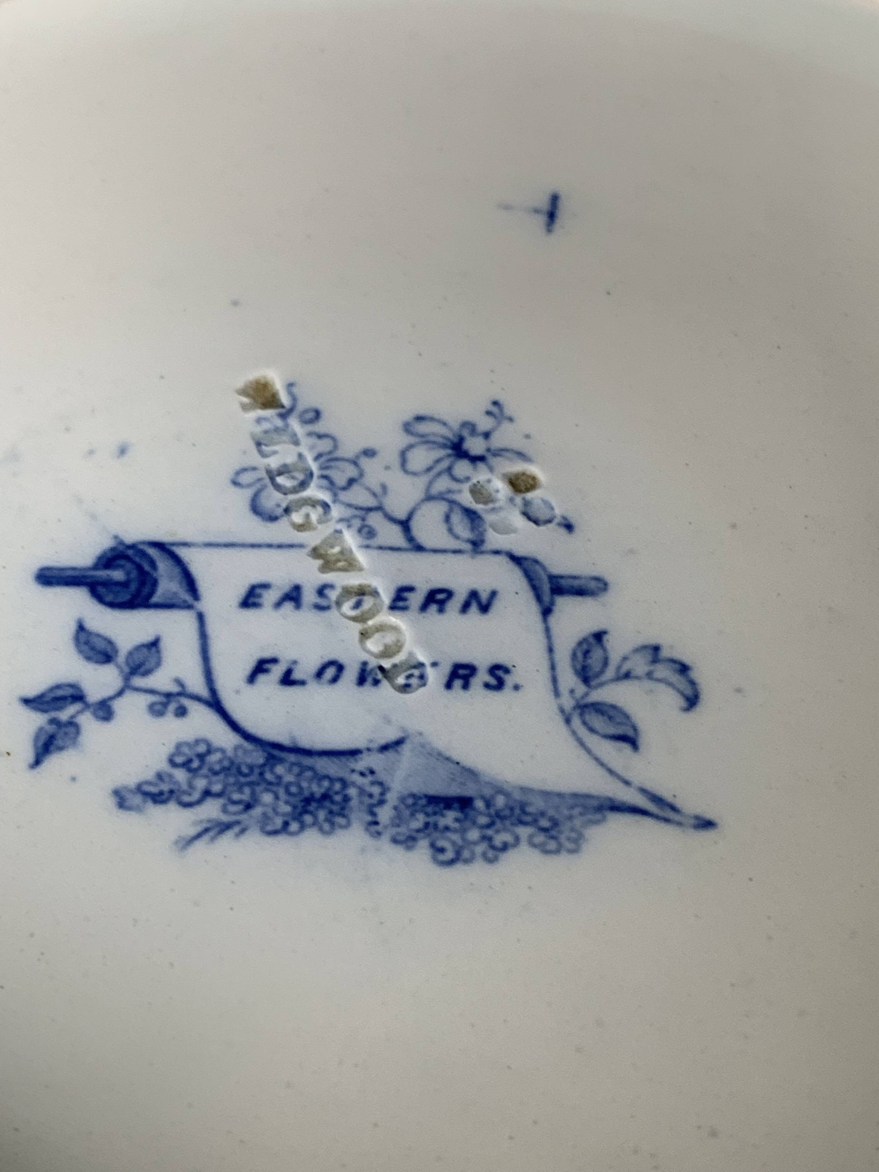 Plat creux, saladier Wedgwood