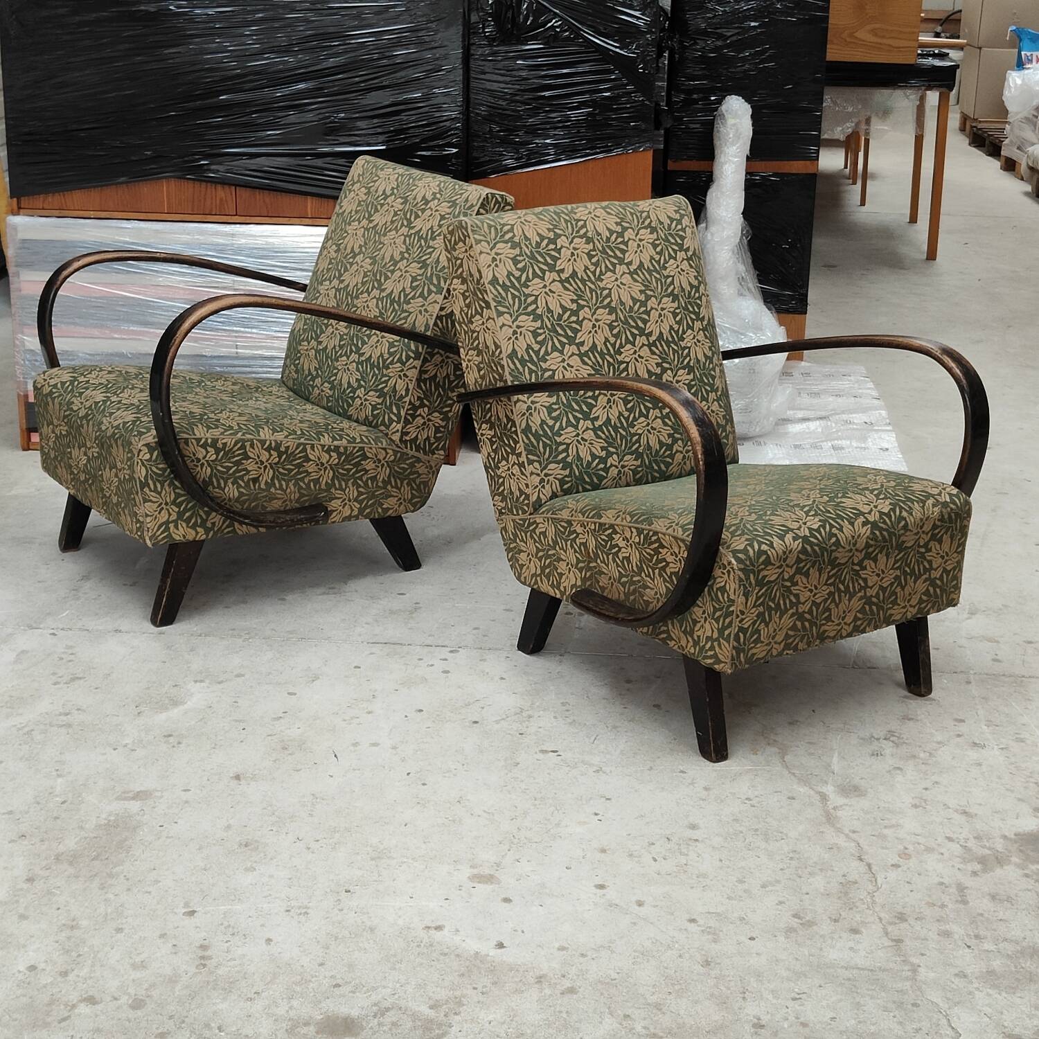 Pair of green H410 Type C armchairs Jindrich Halabala 1930