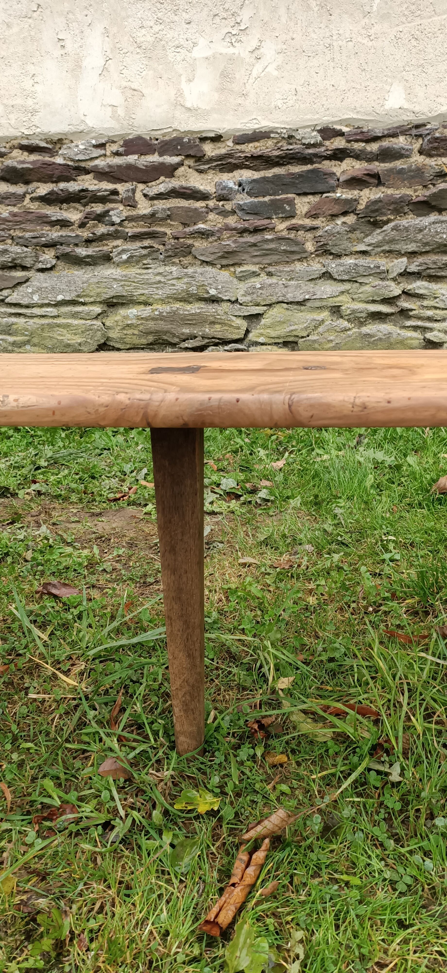 Ancien banc de ferme