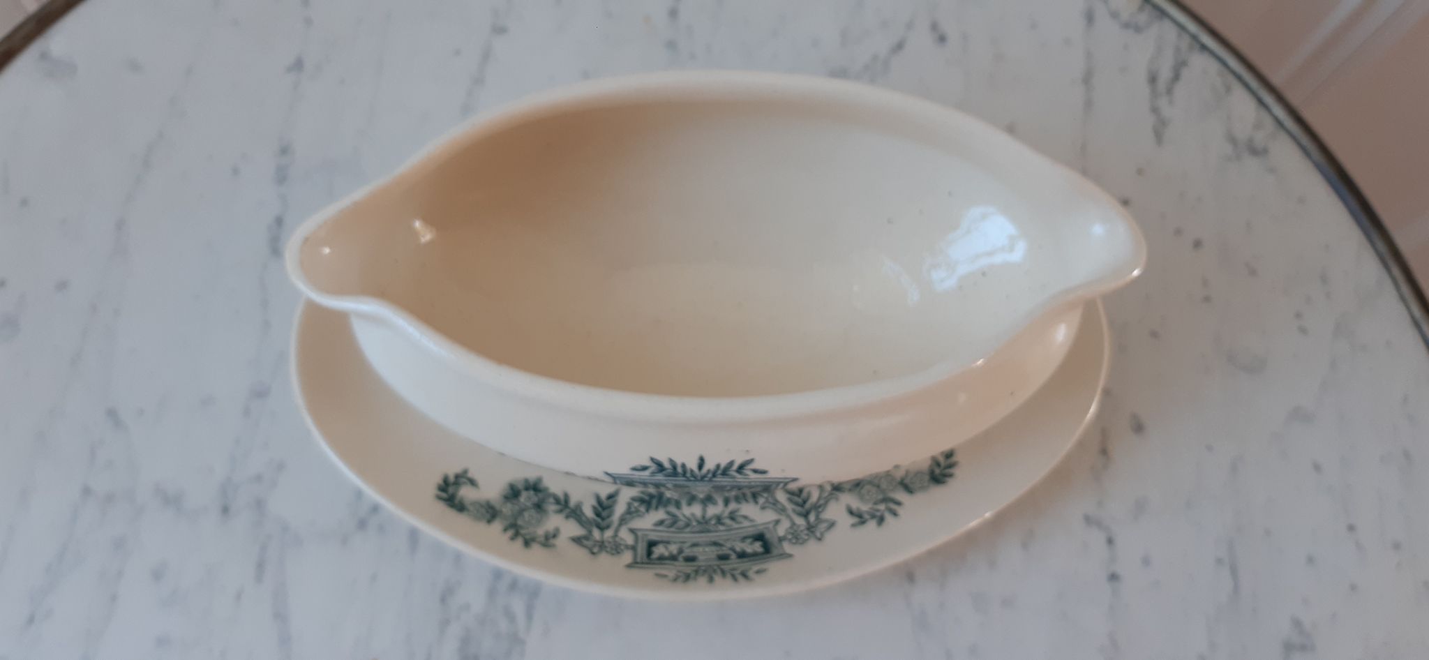 Saucière terre de fer Longchamp fin XIXème