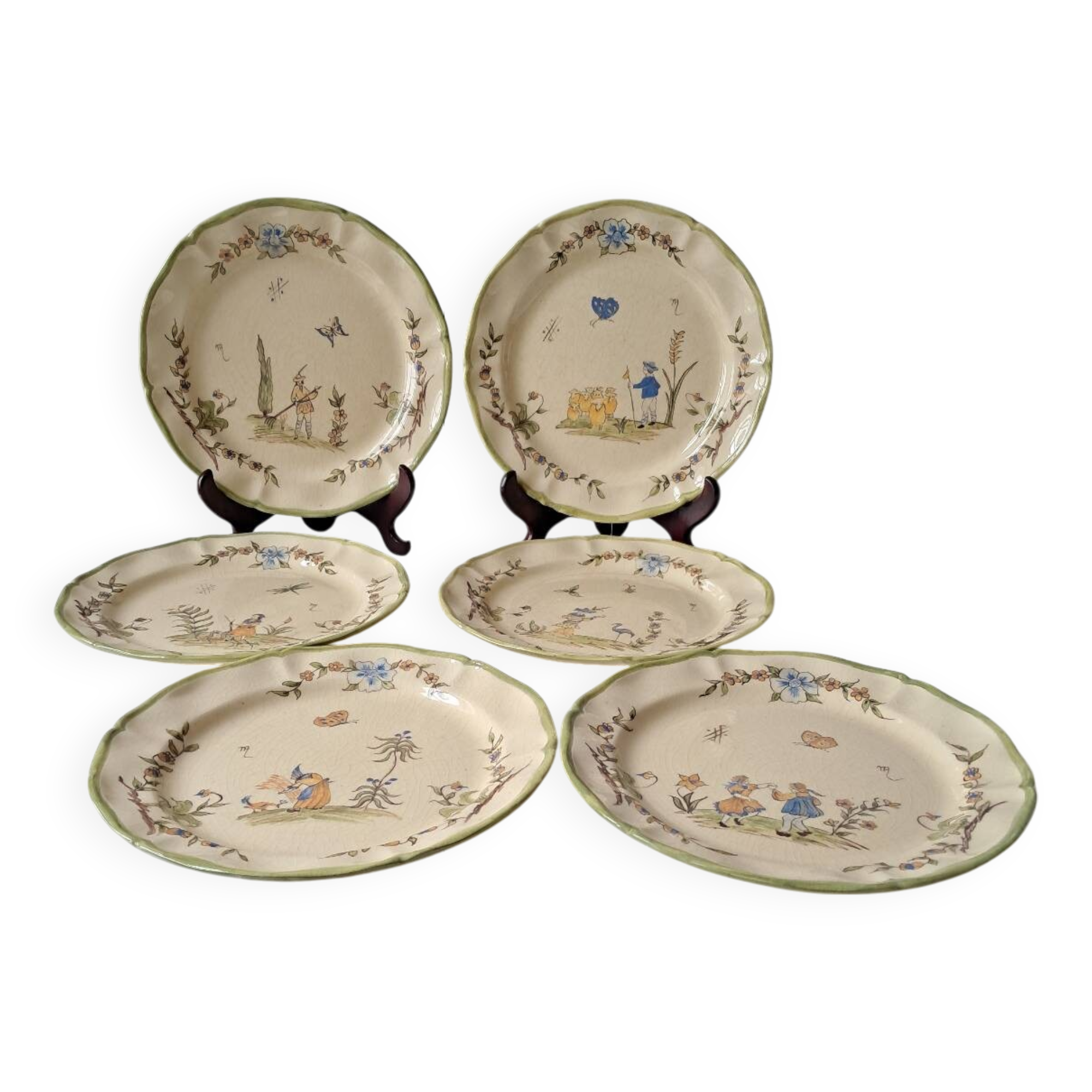 6 dinner plates with Moustiers de Longchamp decor. 1985