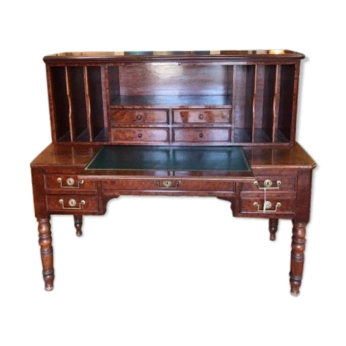 Box desk and zippers