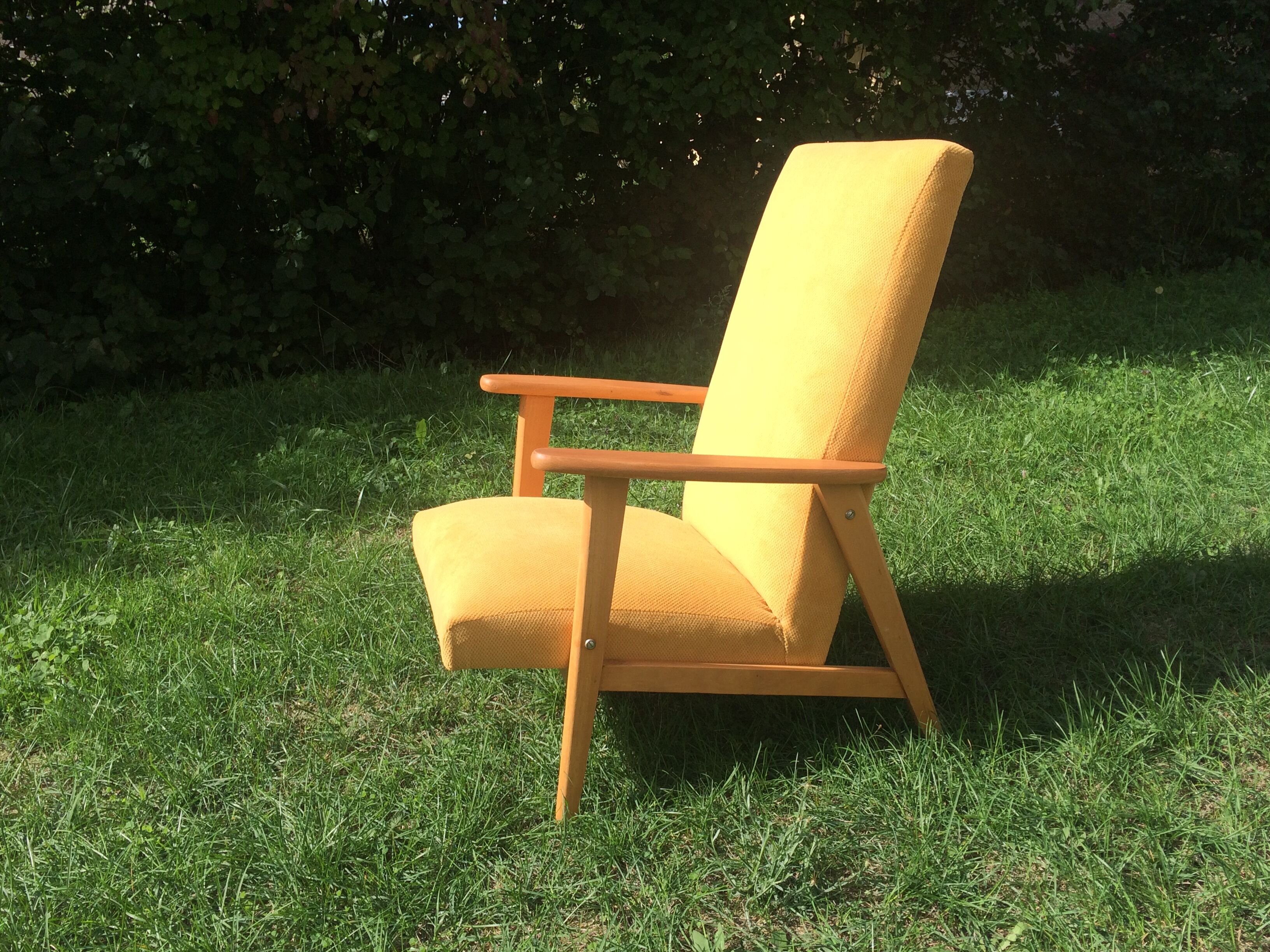 Vintage chair feet yellow compass - 60s