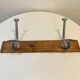 54 cm Ancien porte manteau mural d'école en bois et métal 2 patères double