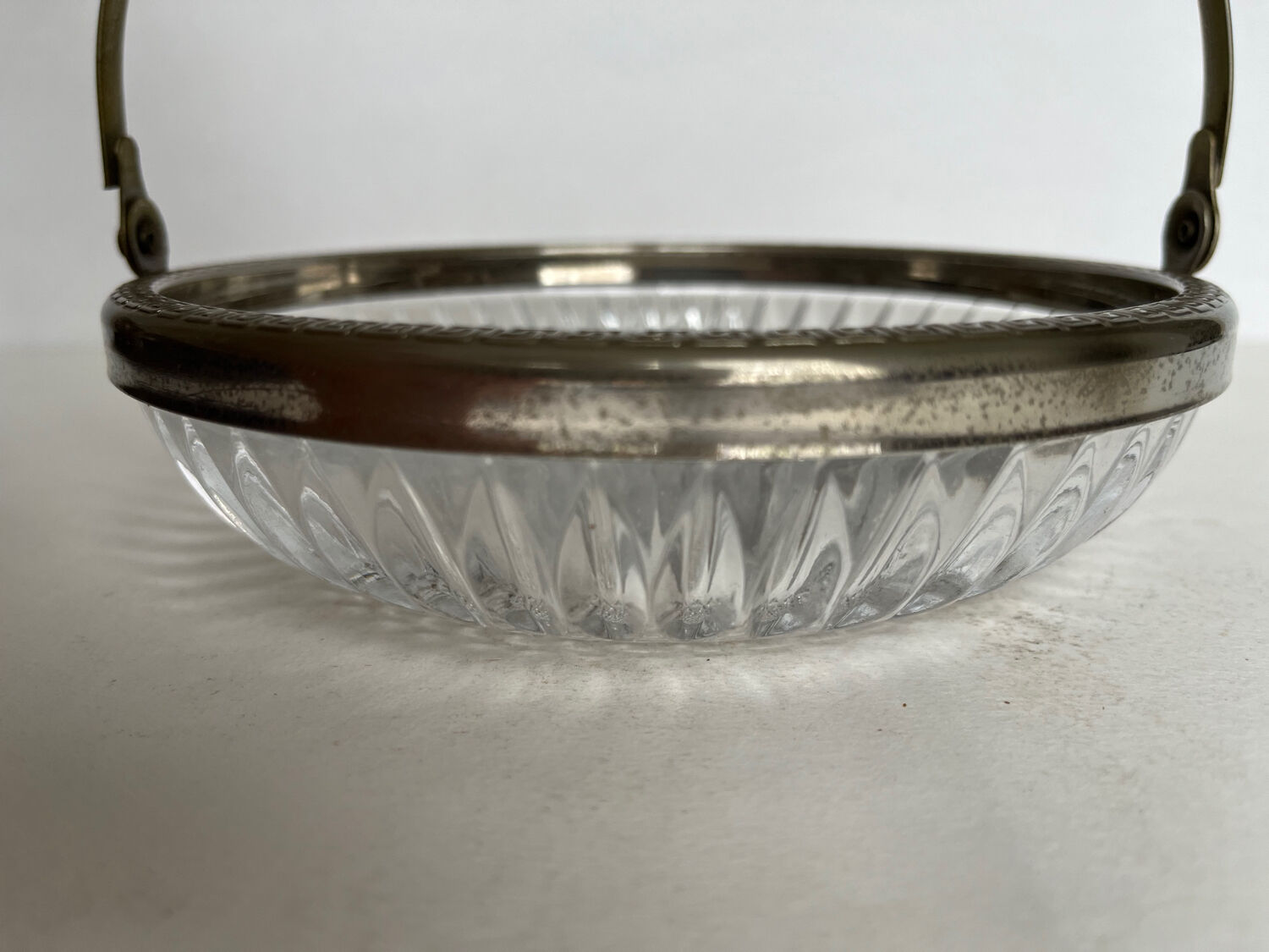 Empty cup glass pockets