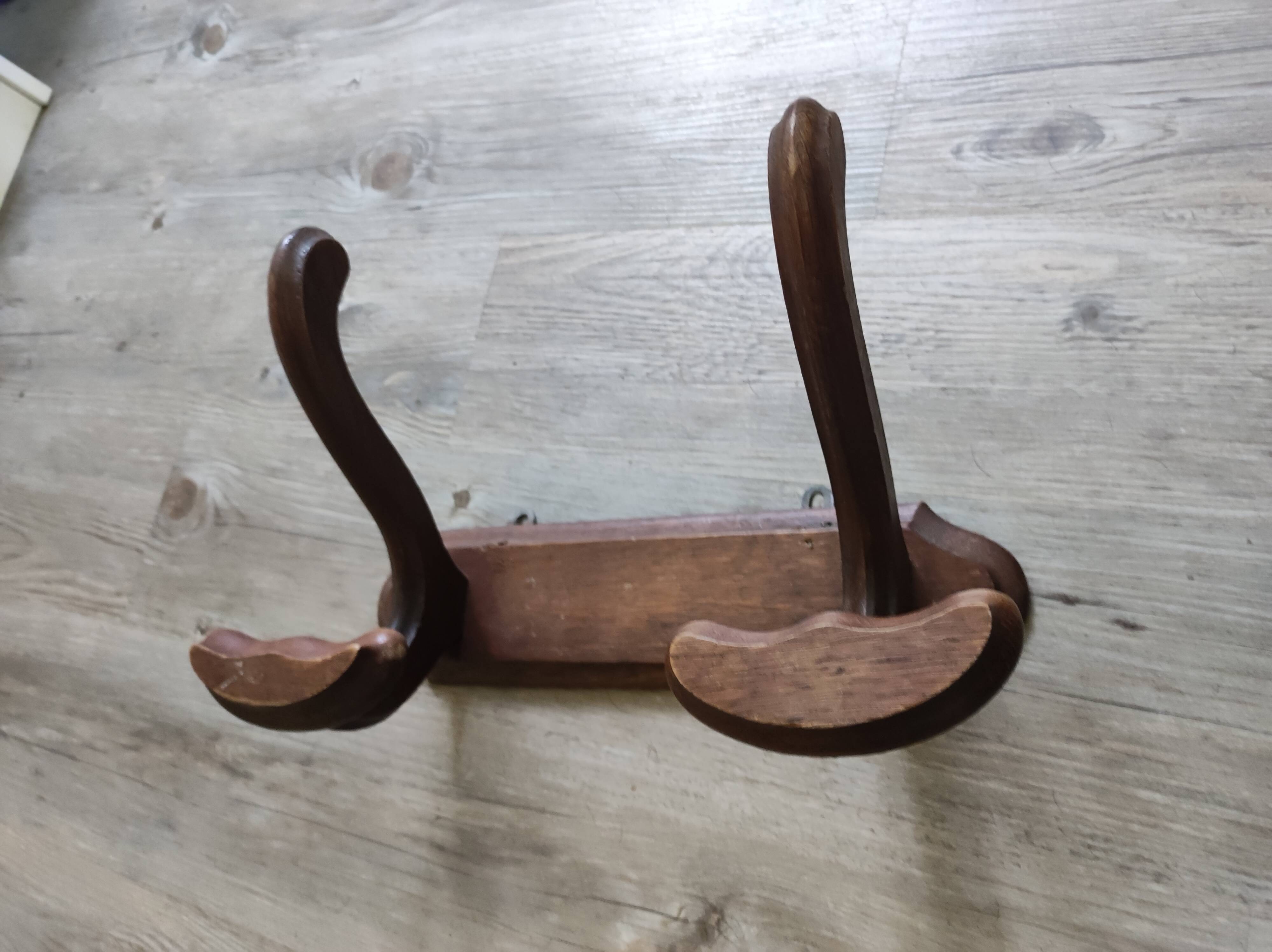 Wall-mounted cloakroom coat racks hooks wood vintage