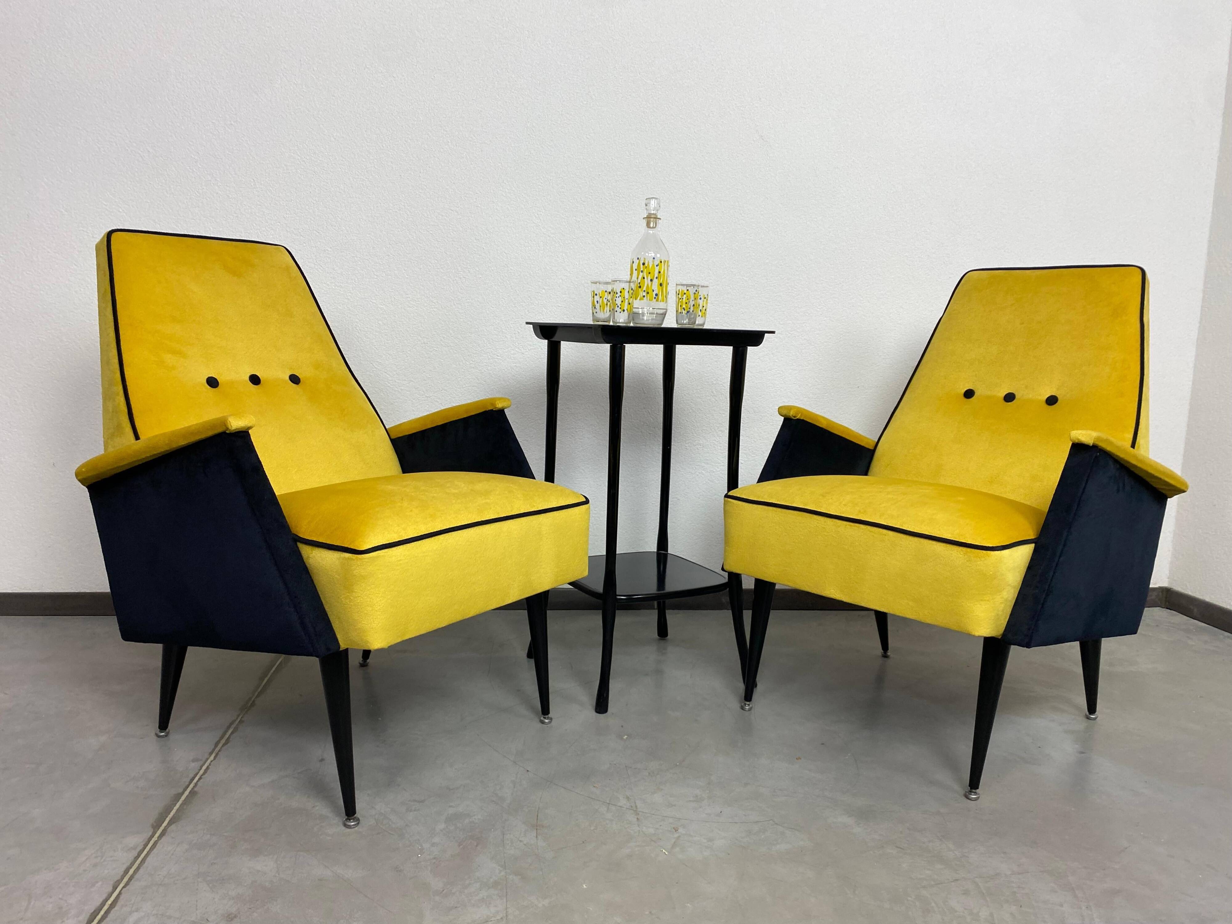 Mid-century design yellow armchairs