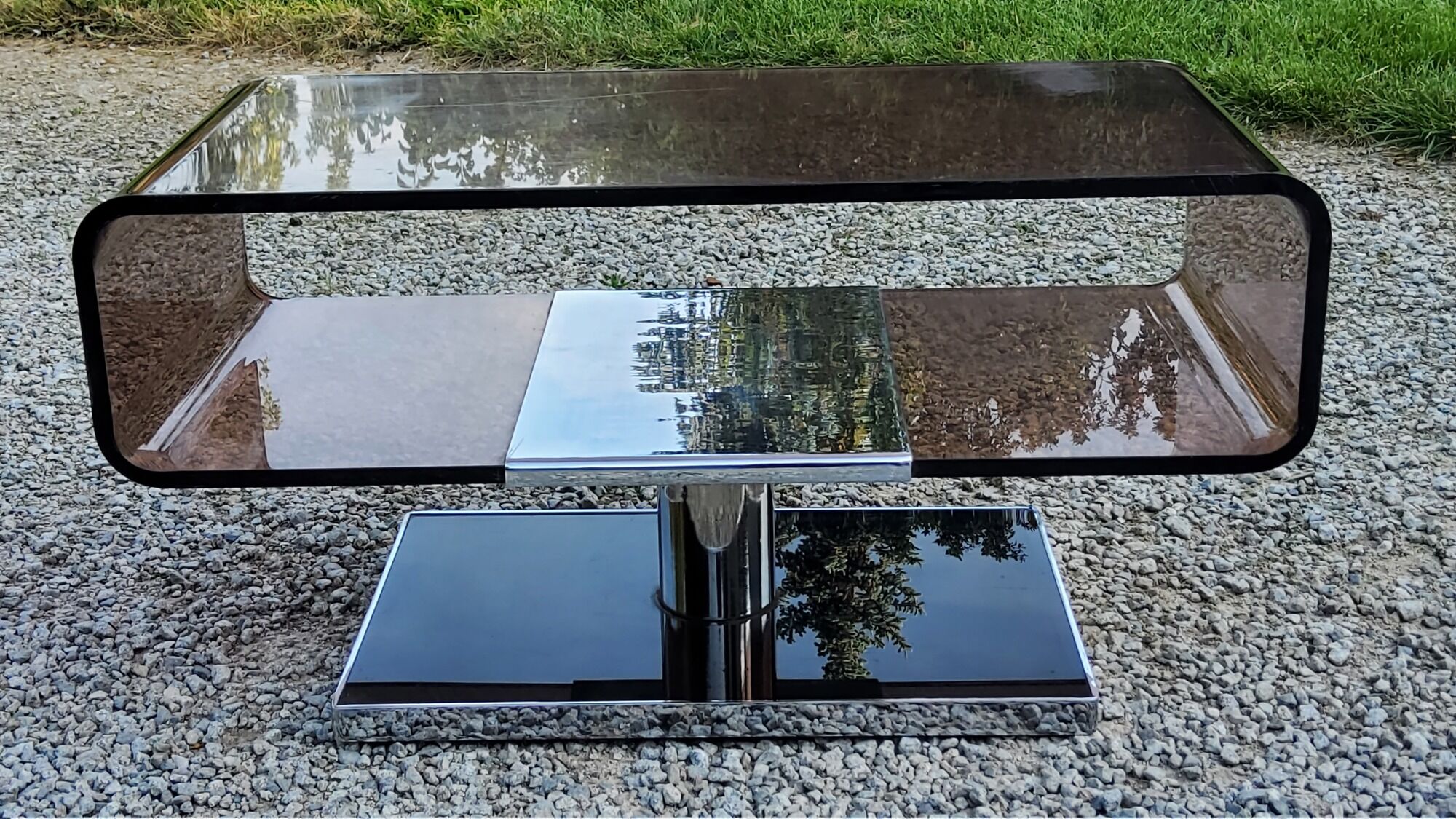 Coffee table from the 70s in chromed steel and smoked plexiglass double swivel trays