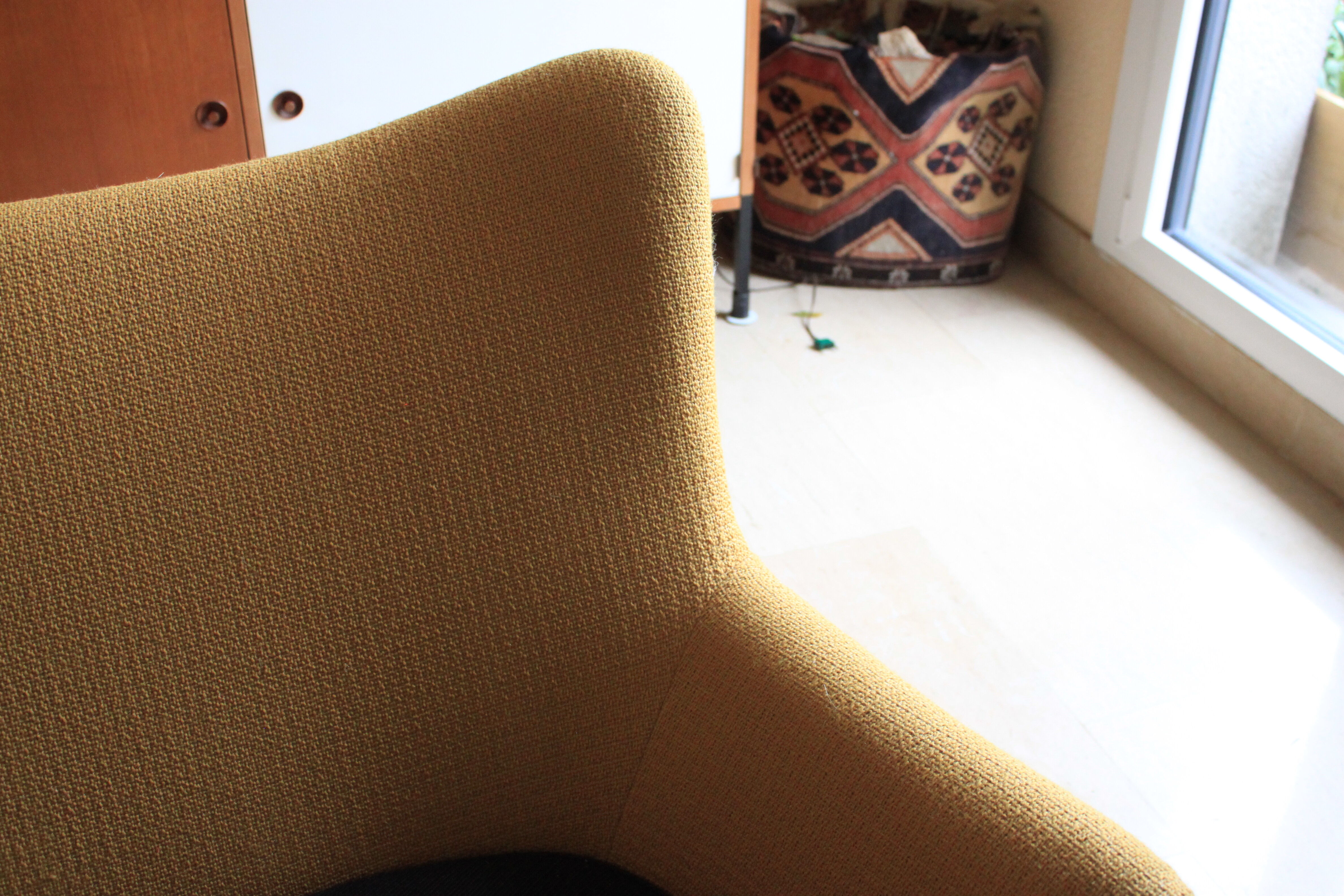 Danish sofa egg years free forms, vintage yellow