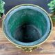 Cache-pot en laiton décor repoussé – XIXe-début XXe