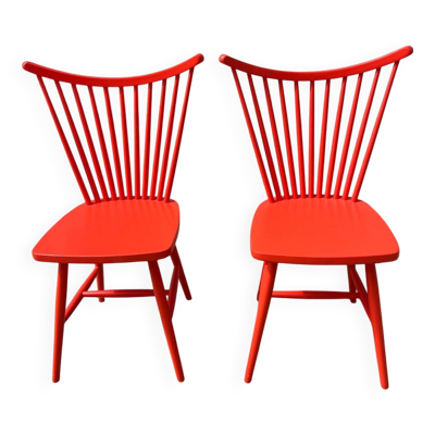 Paire des chaises scandinaves rouges IKEA Vintage