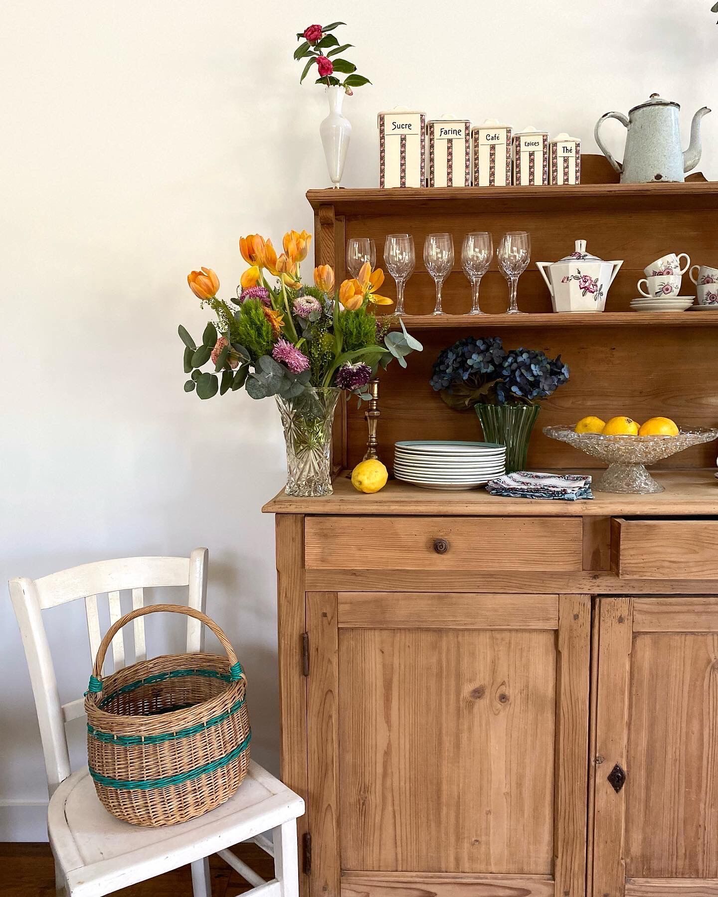 Sideboard old wooden dresser two bodies