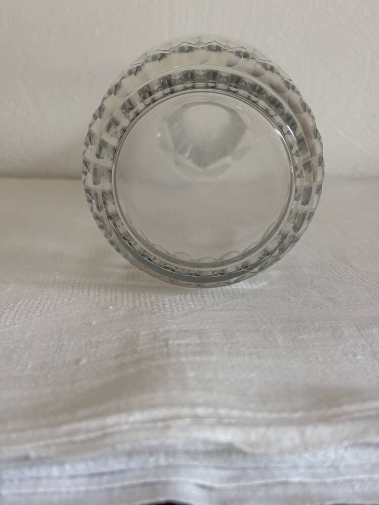 Cut crystal carafe from Baccarat – Stamped and numbered
