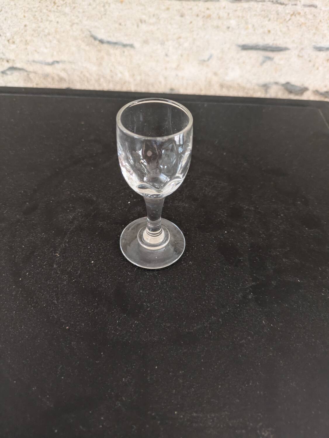 6 small vintage liqueur glasses