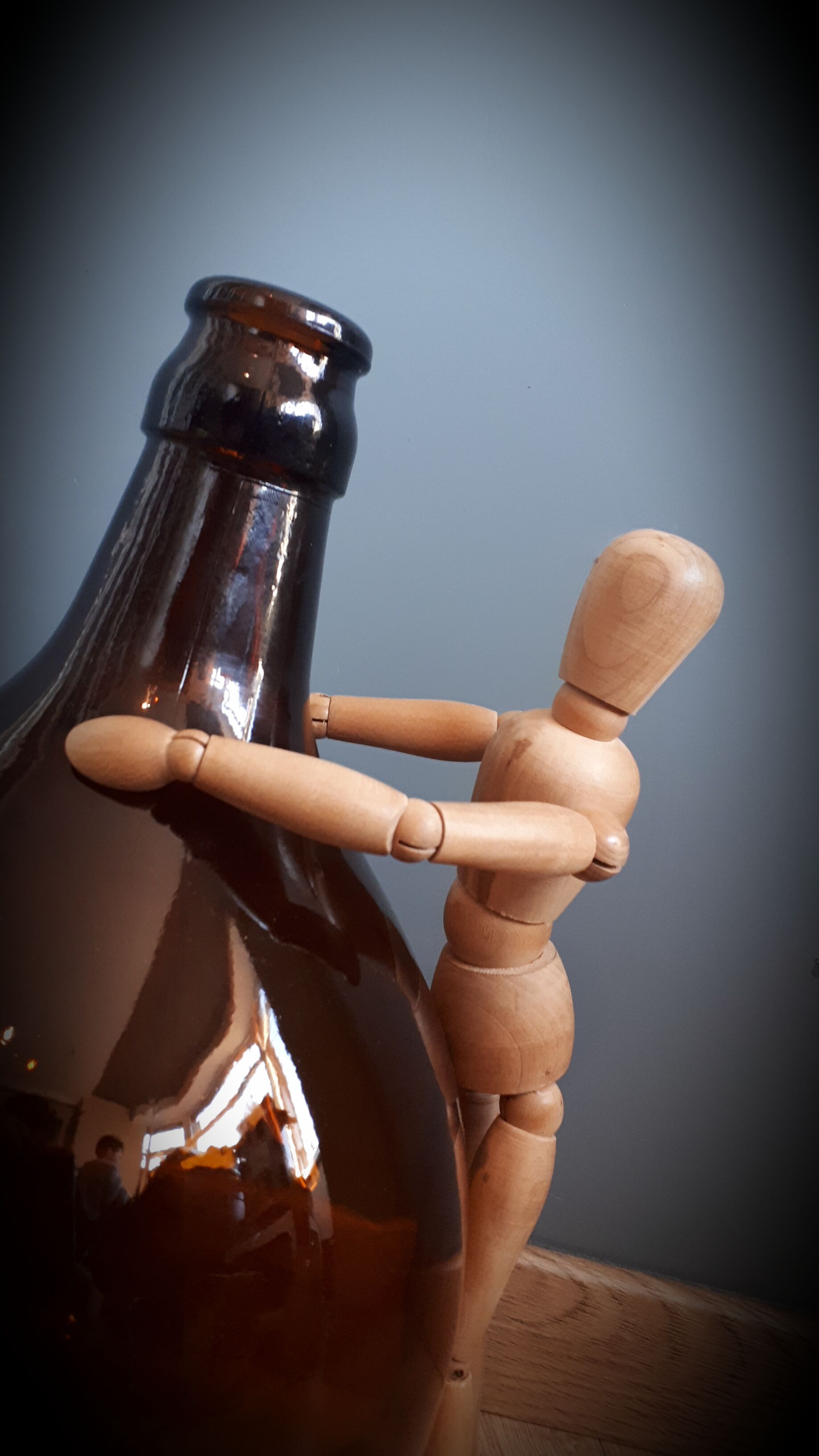 Authentic demijohn 6 L Brown