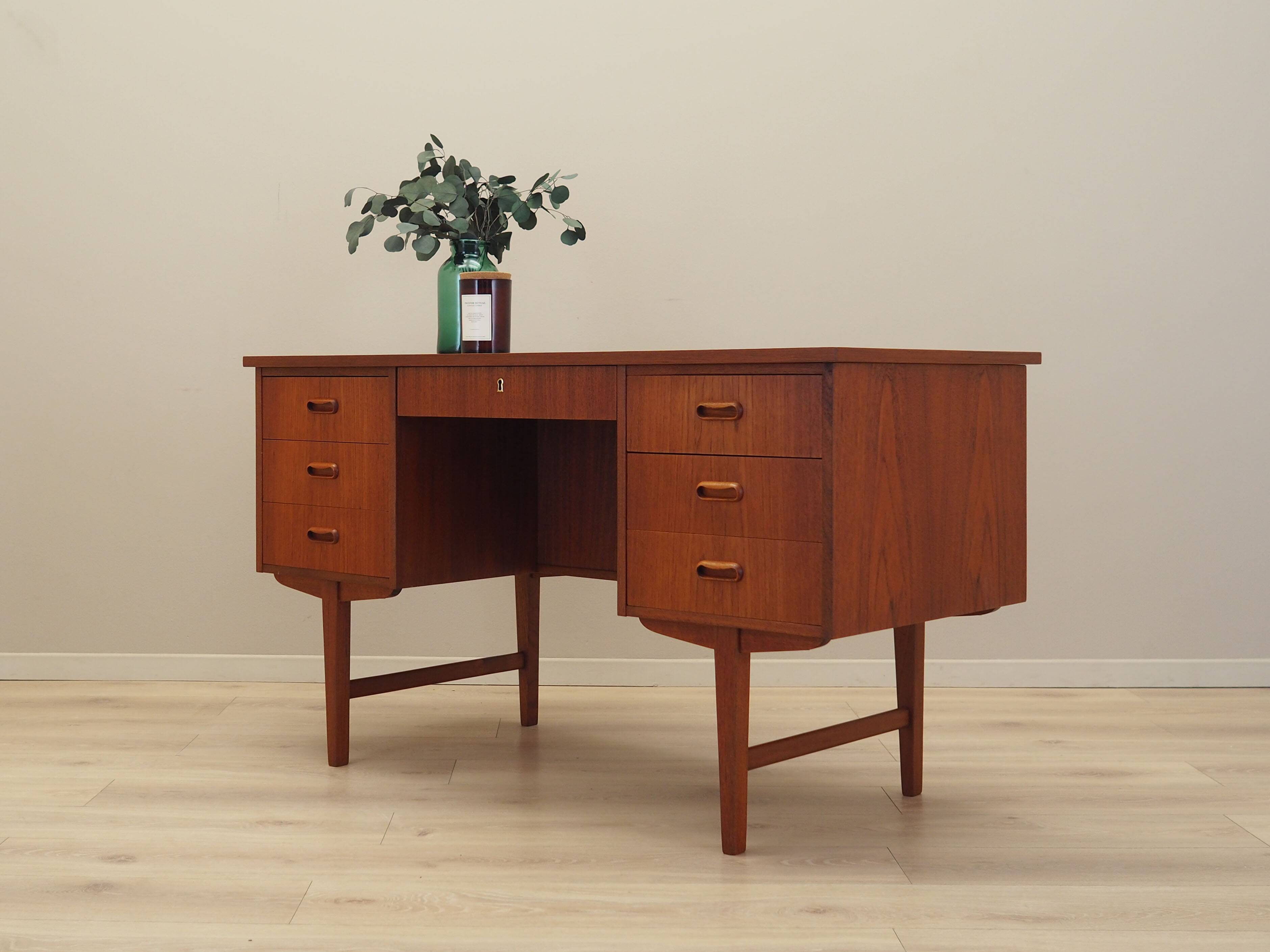 Teak desk, Danish design, 1970s, production: Denmark