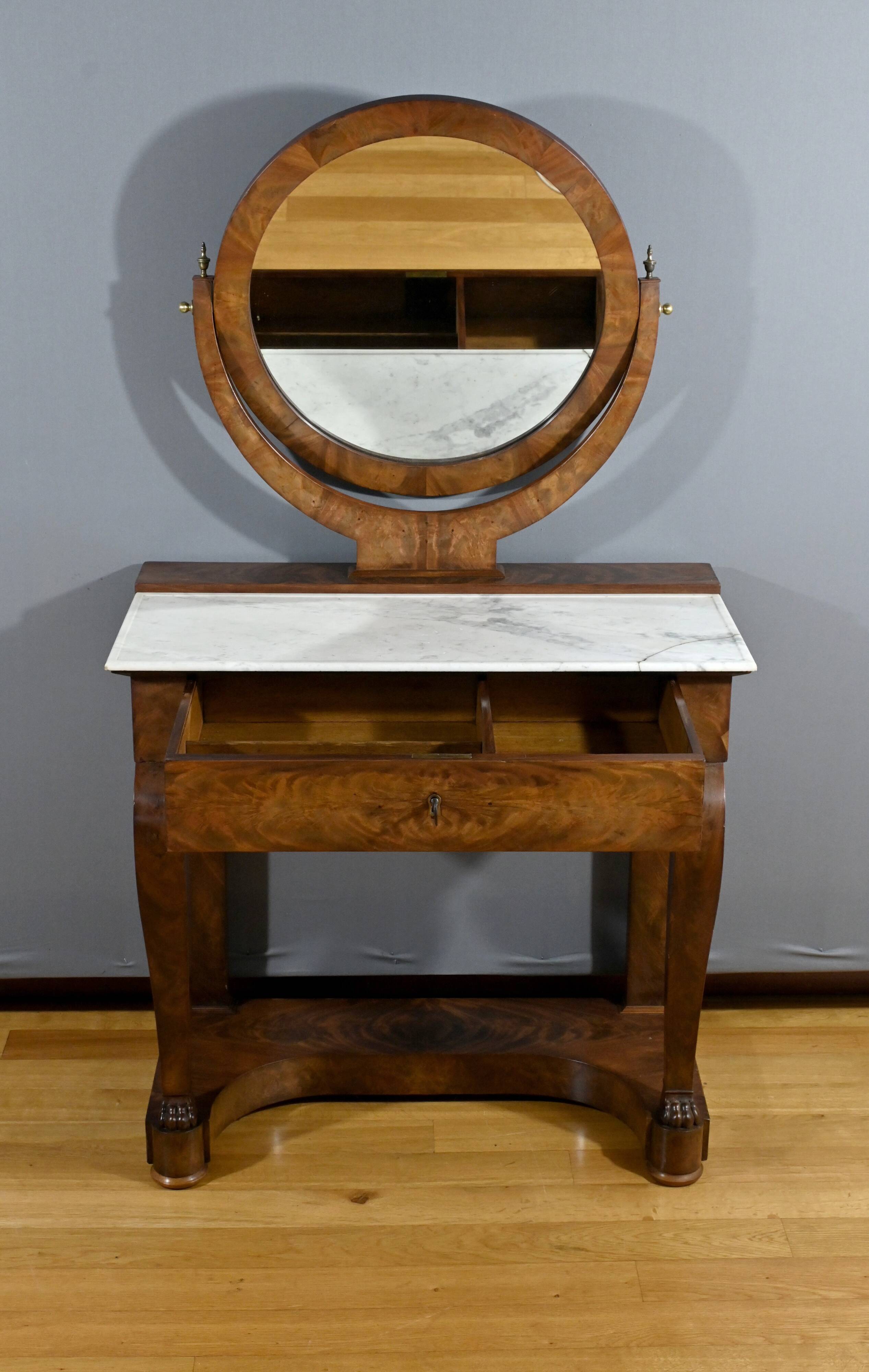 Coiffeuse en Ronce d’Acajou, époque Restauration – Début XIXe