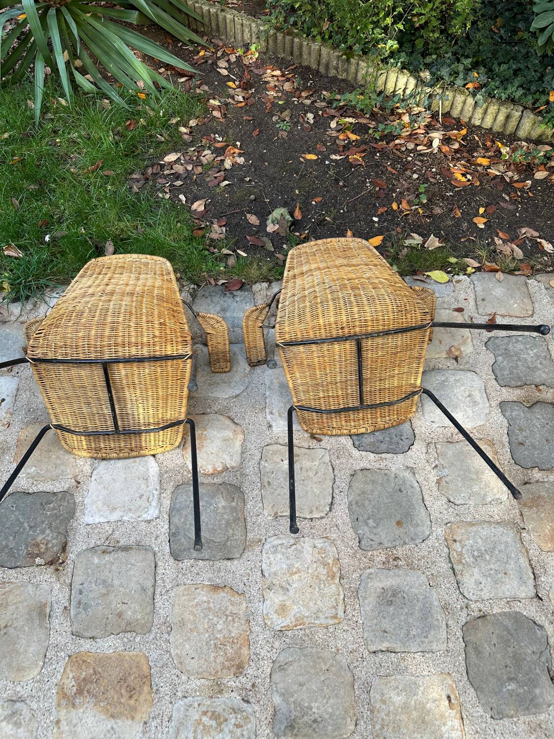 Paire de fauteuils en rotin et métal -1950/1960