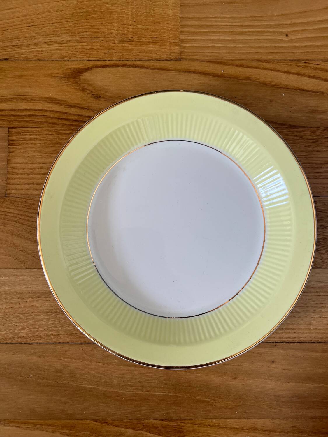 Yellow Moulin des Loups soup plates