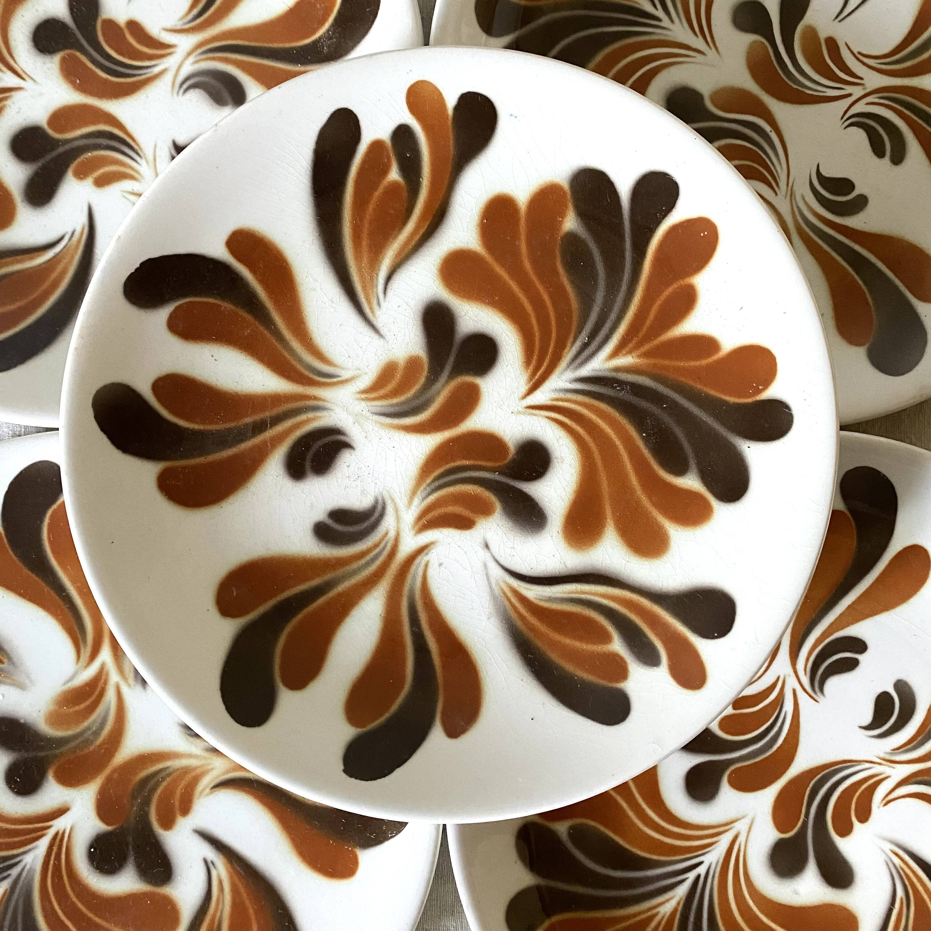 Vintage 20-piece service, deep, flat and dessert plates