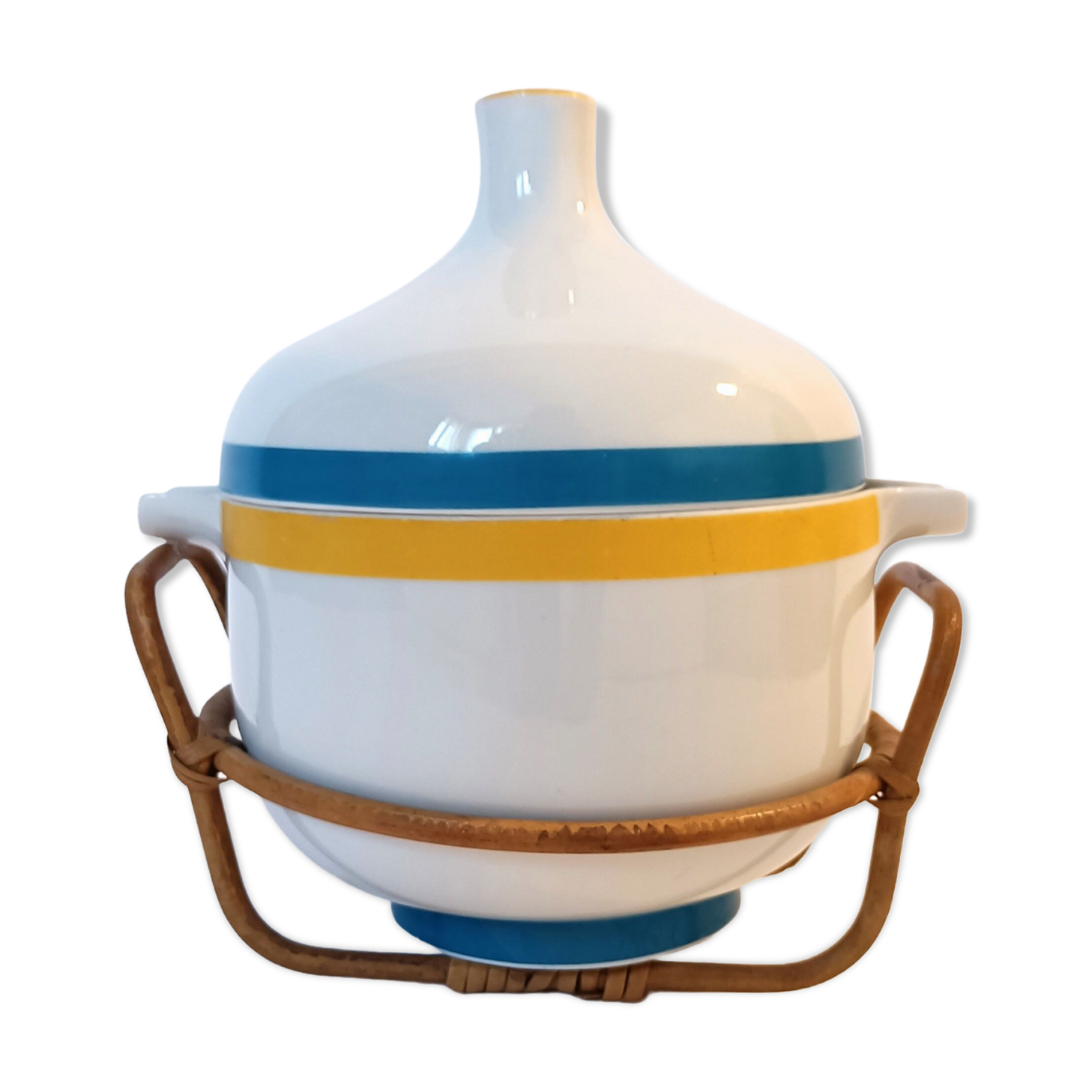 Wolf Karnagel porcelain soup bowl for Rosenthal Studio Line Germany 1970.