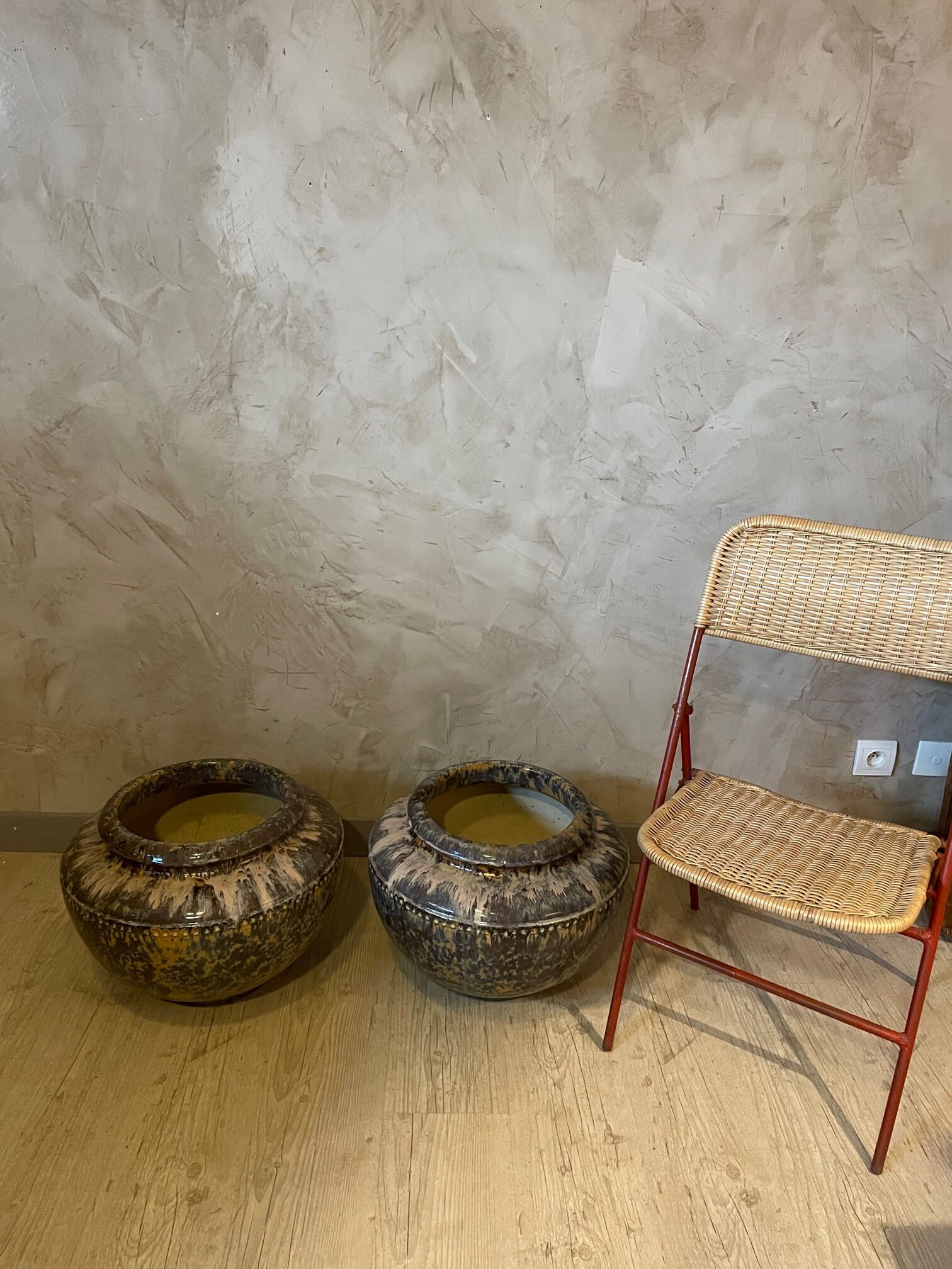 Pair of ceramic pots